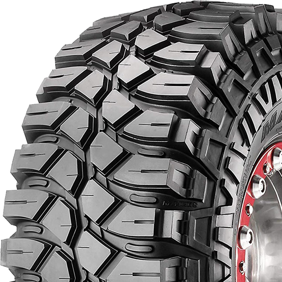 M-8090 CREEPY CRAWLER MAXXIS 37x12.50-15LT 8PR