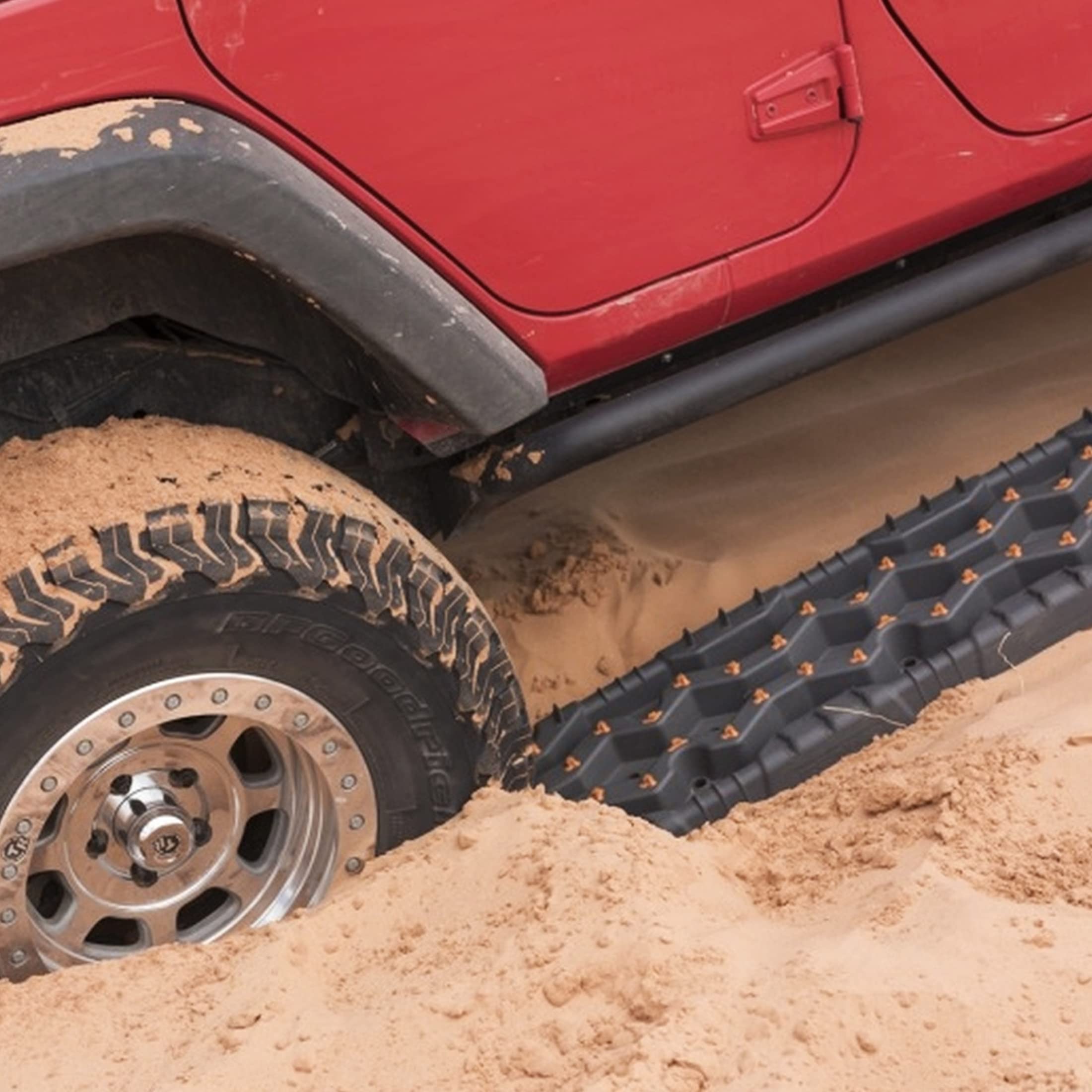 TRED PRO Recovery Boards TREDPROGG Traction Tracks with Teeth, EXOTRED Composite Construction SIPE-LOCK Grip Profile