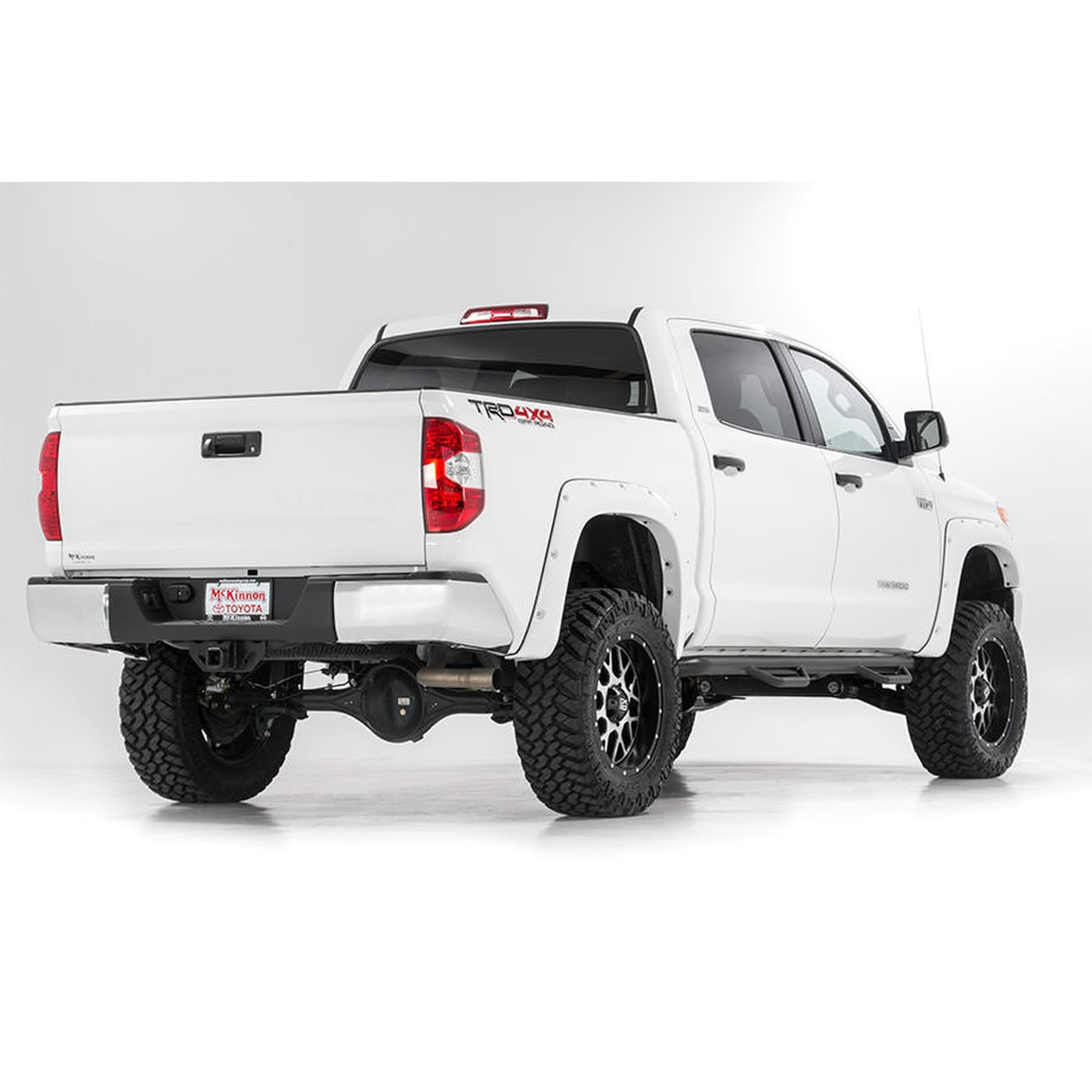 6" Rough Country Lift Kit w/M1 Struts for 2016-2021 Toyota Tundra 4WD - 75240