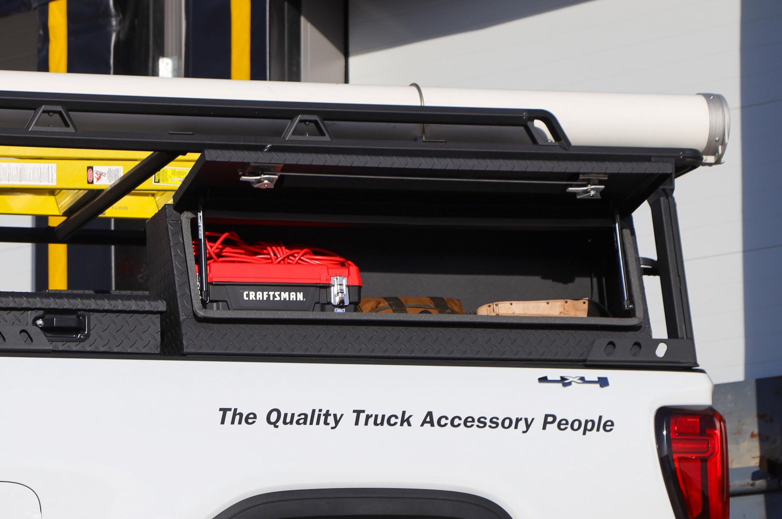 Topsider Dee Zee DZ 81TB Toolbox