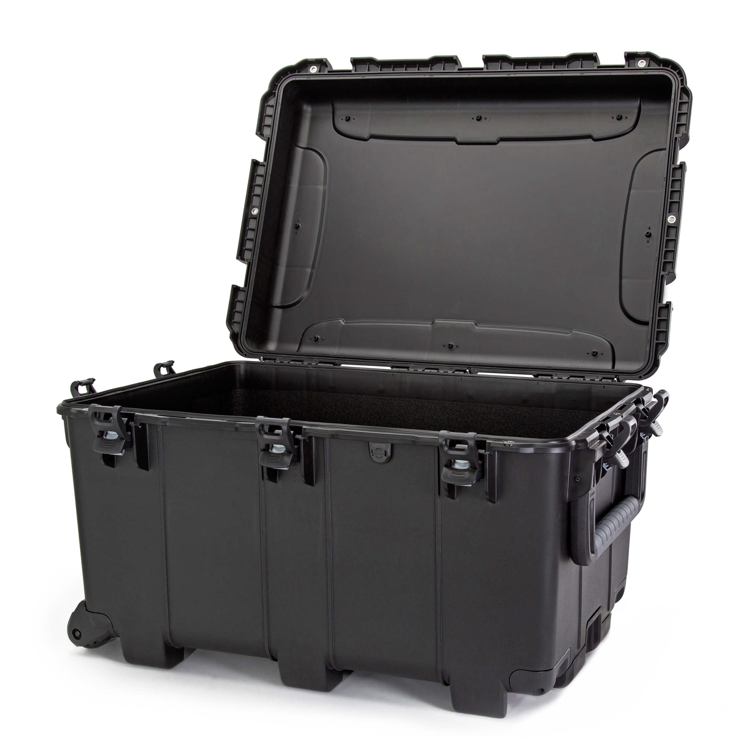 Nanuk 975 Case - No Pull Handle, with (W) Heels - BK 975W-0001
