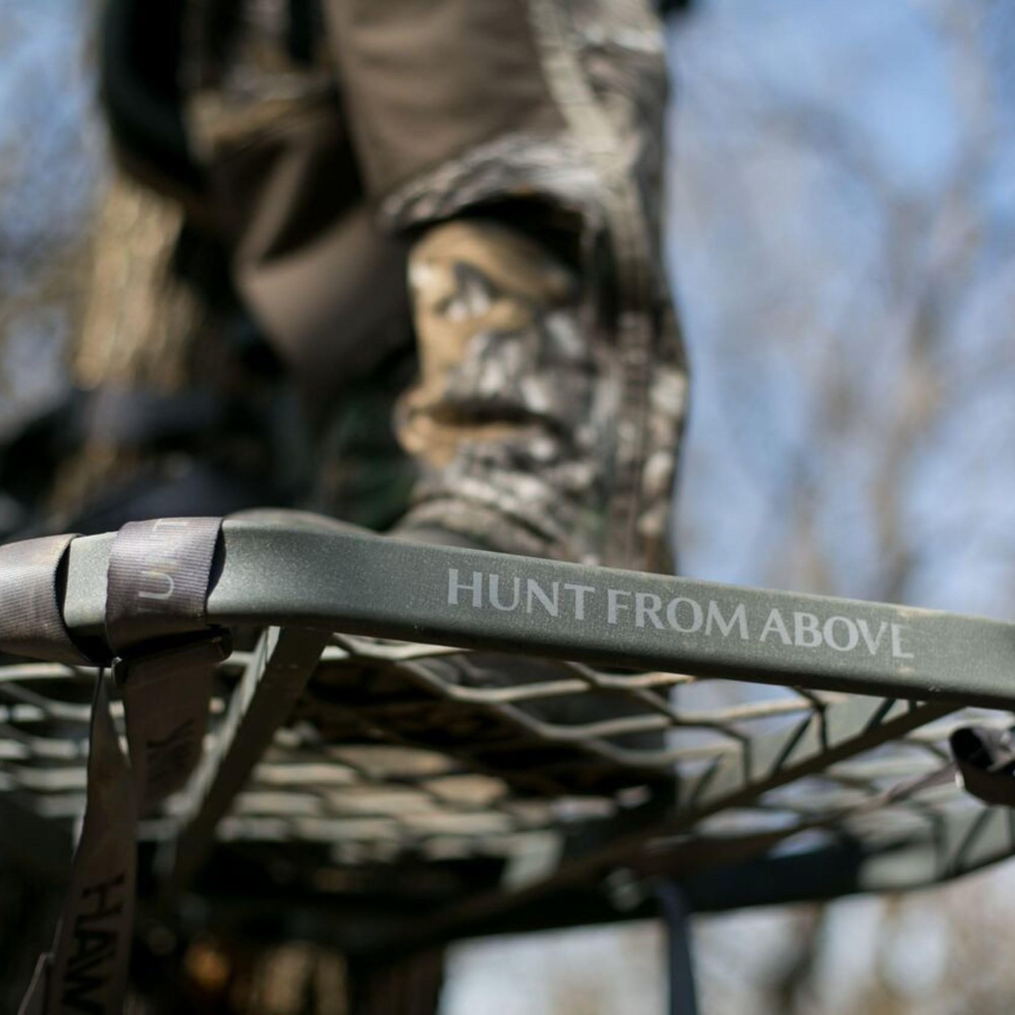 Hawk Tree Hang-On Stands – Durable, Comfortable Deer Hunting Platforms with Safety Harness Systems, Grey Finish, XL