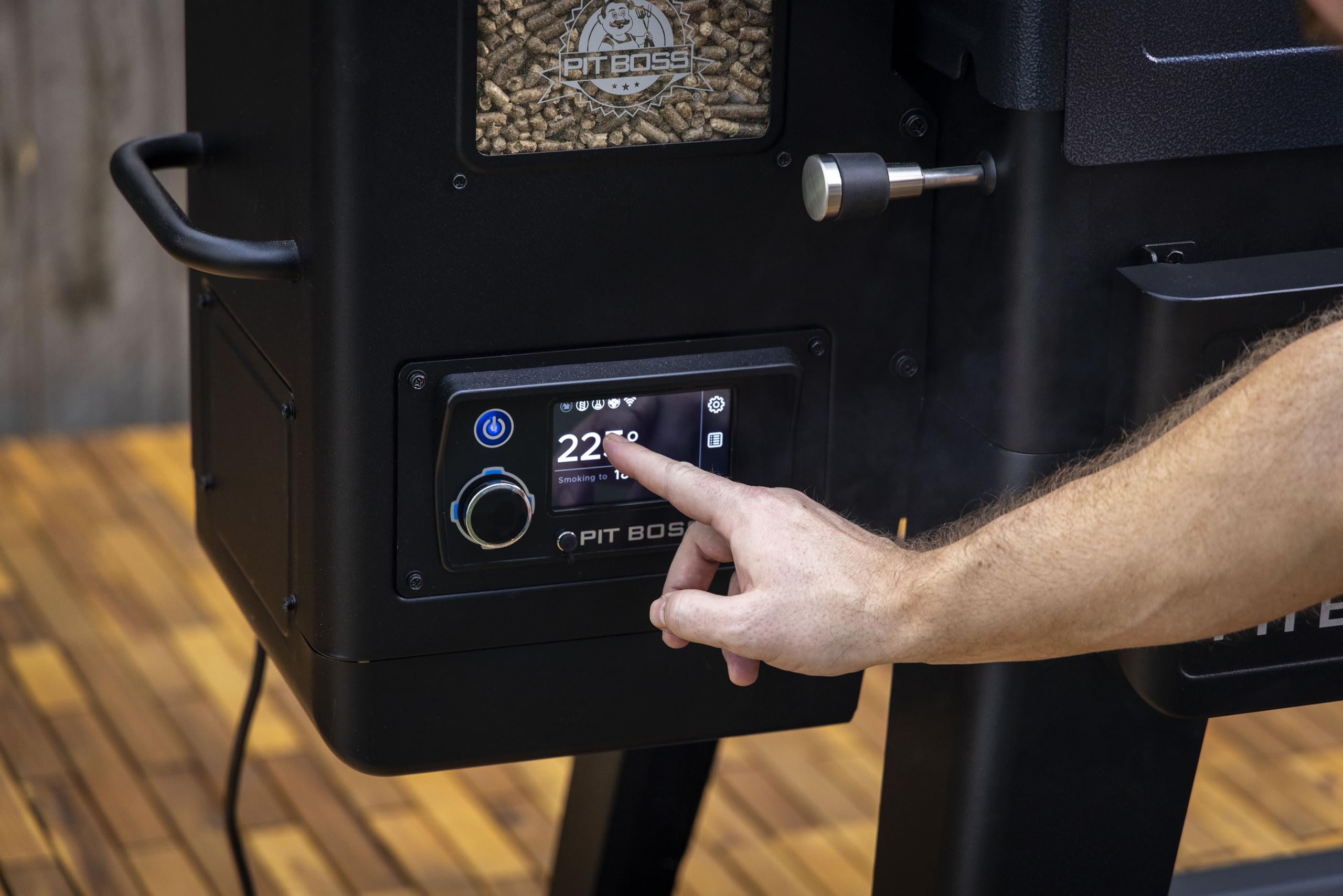 Pit Boss PB1600M Navigator Connected Pellet Grill - 11113