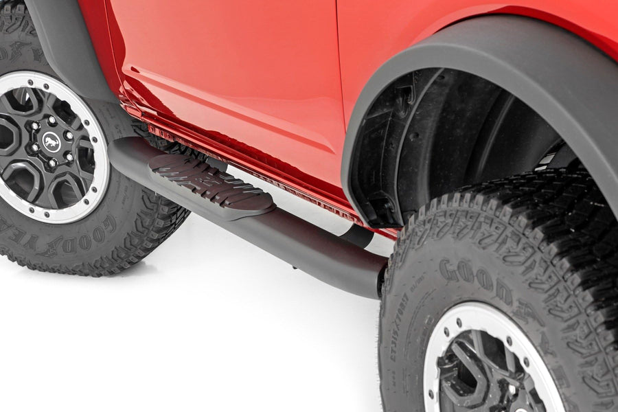 Rough Country Nerf Steps Oval for Ford Bronco 2-Door (2021-2025) - Classic OEM Style Rails with 4.5" Side Steps