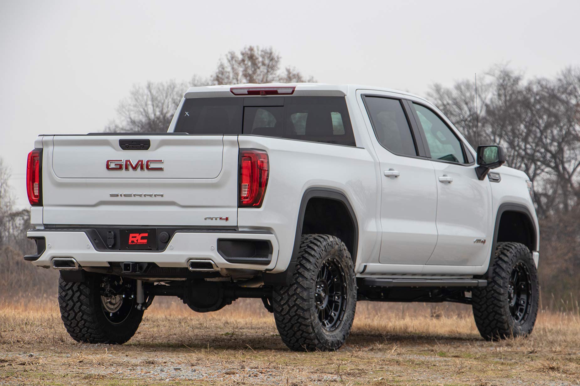4" Rough Country Vertex/V2 Lift Kit for 19-24 Chevy/GMC 1500 Trailboss - 27557