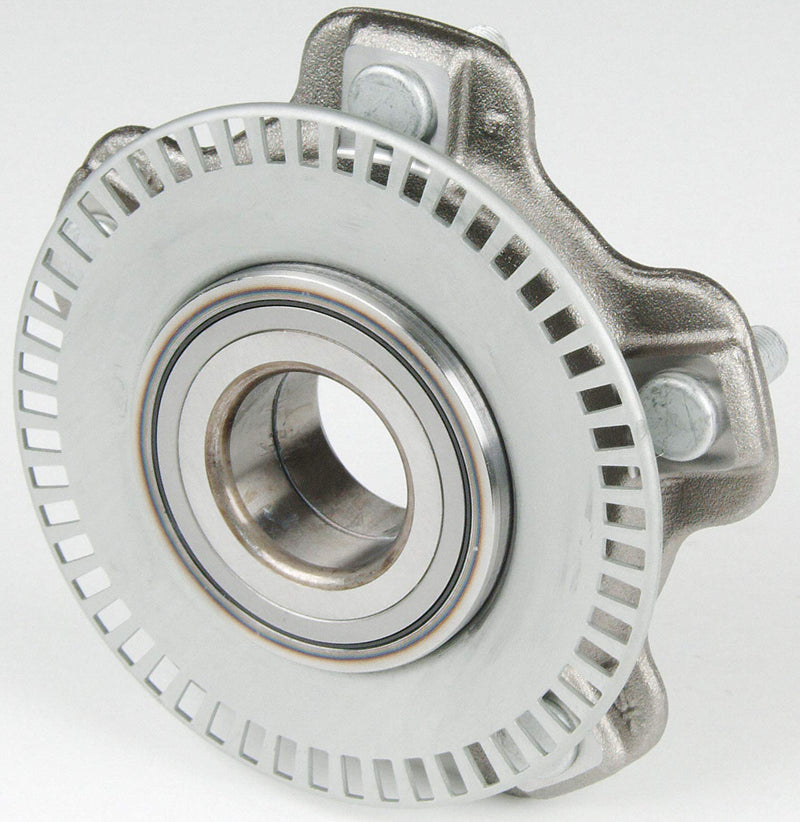 Wheel Bearing and Hub Assembly MOOG for Chevrolet Tracker