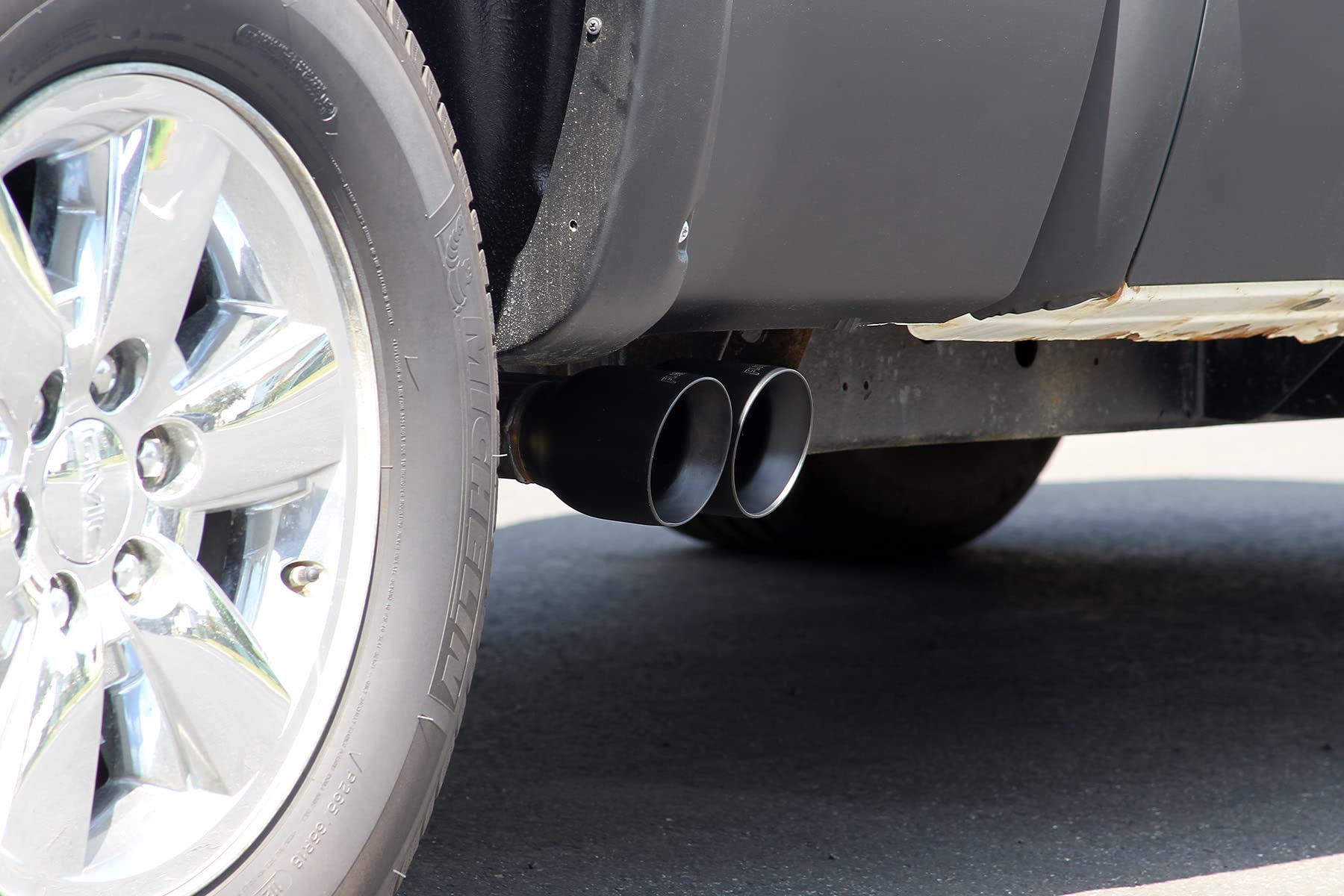Flowmaster FlowFX 717929 Cat-Back Exhaust Kit 3 Inch to Dual 2.5 Inch Dual Side Exit 409 Stainless Steel with Black Tips Compatible with 2009-2013 GM Silverado/Sierra 1500 5.3L V8