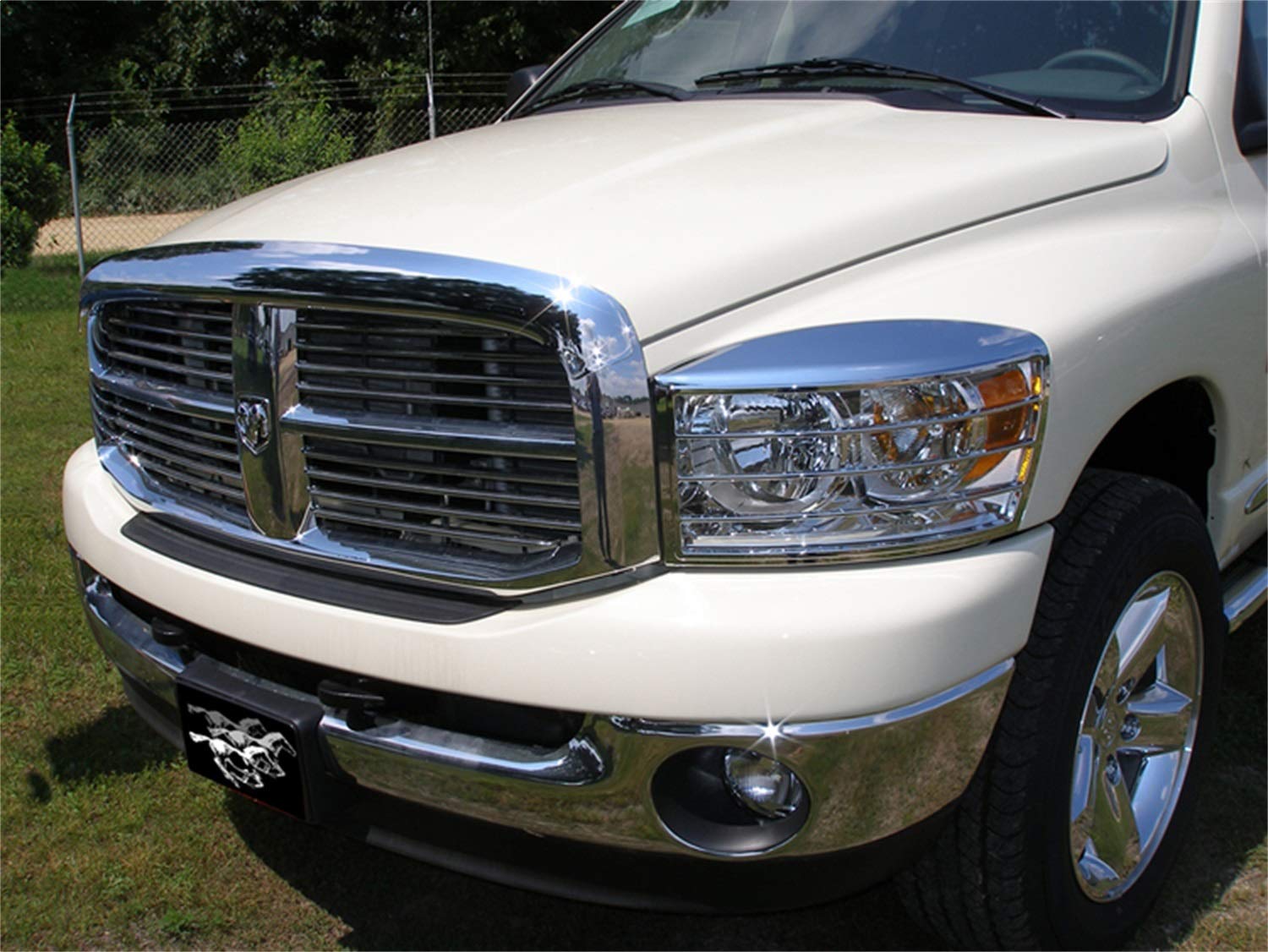 Vigilante Hood Protector | Stampede - High Profile / Chrome| 2006-2008 Dodge Ram 1500, 2006-2009 Dodge Ram 2500 / 3500 (Center Only-Front Grille) | 2216-8