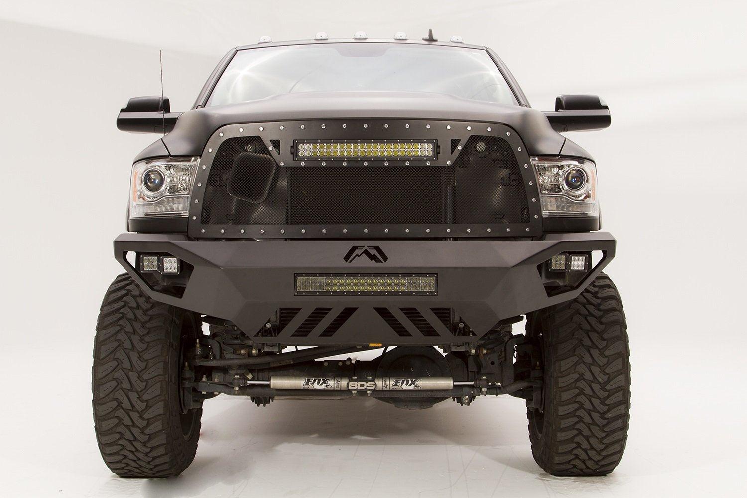 DR10V29511 Fab Fours Bumper