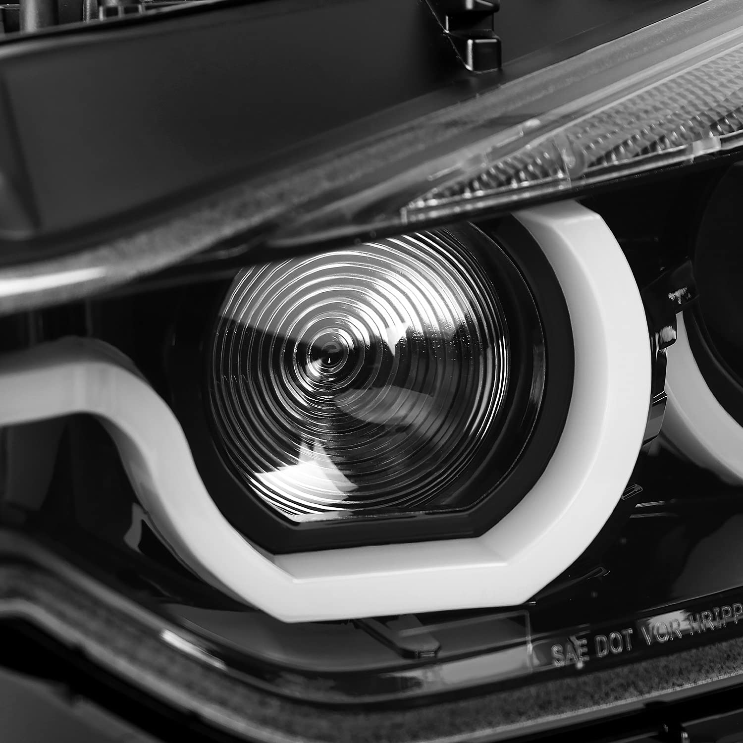 U-Halo Spec-D Tuning Projector Headlights+LED Signal Pearl Black Compatible with 2012-2015 Ford F30 3-Series L+R Pair Head Light Lamp Assembly