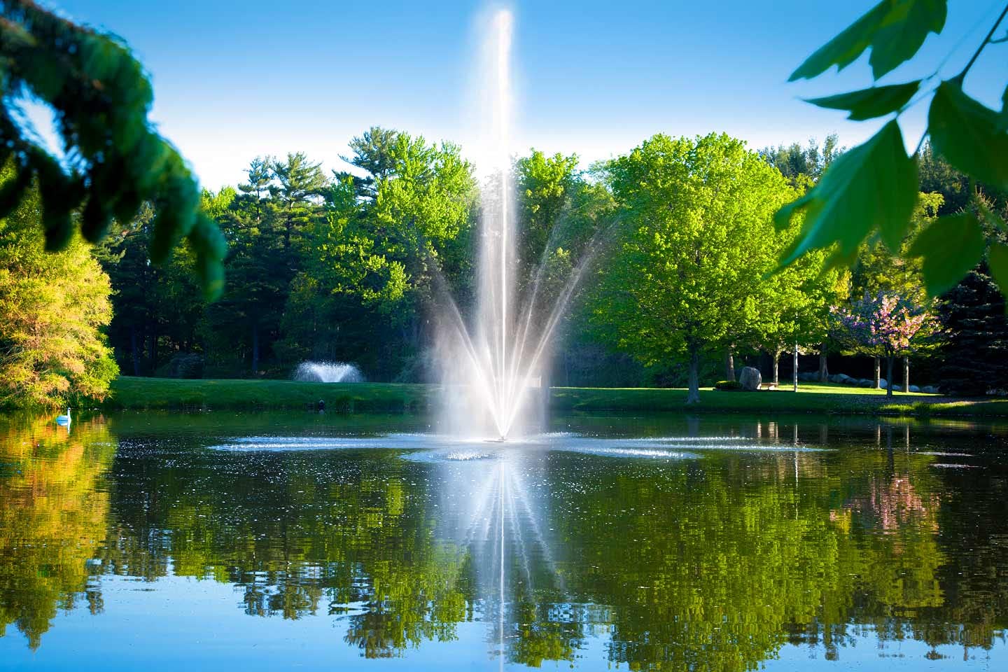 Atriarch Scott Aerator Pond Fountains – 1-1/2 Horse Power 230V 100ft Cord | Decorative Pond Fountain | Outdoor Fountain Aerator