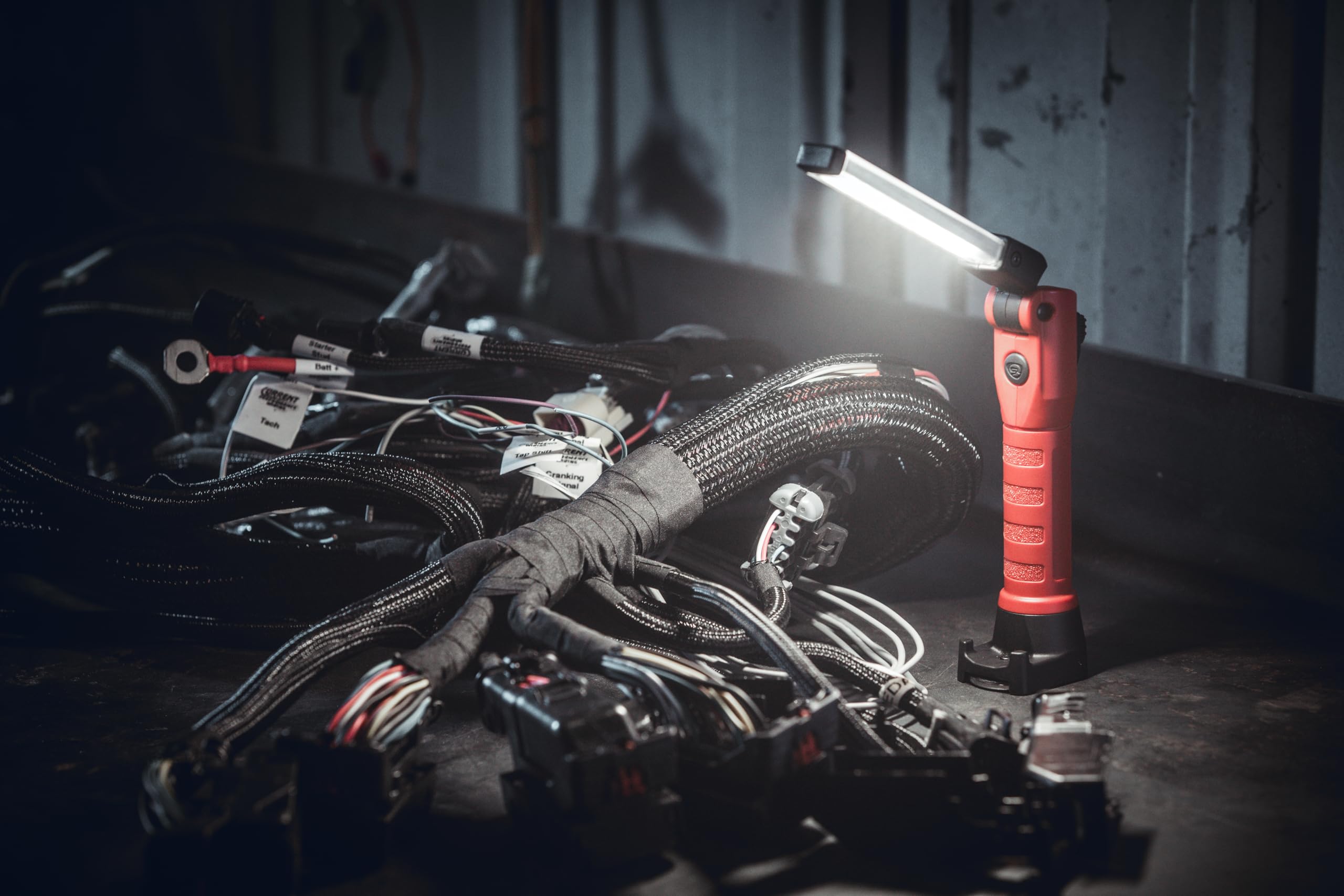 Streamlight Strion 74854 Switchblade 500-Lumen Rechargeable Compact Multi-Function LED Work Light with Color-Rite Technology and AC Piggyback Charger, Red