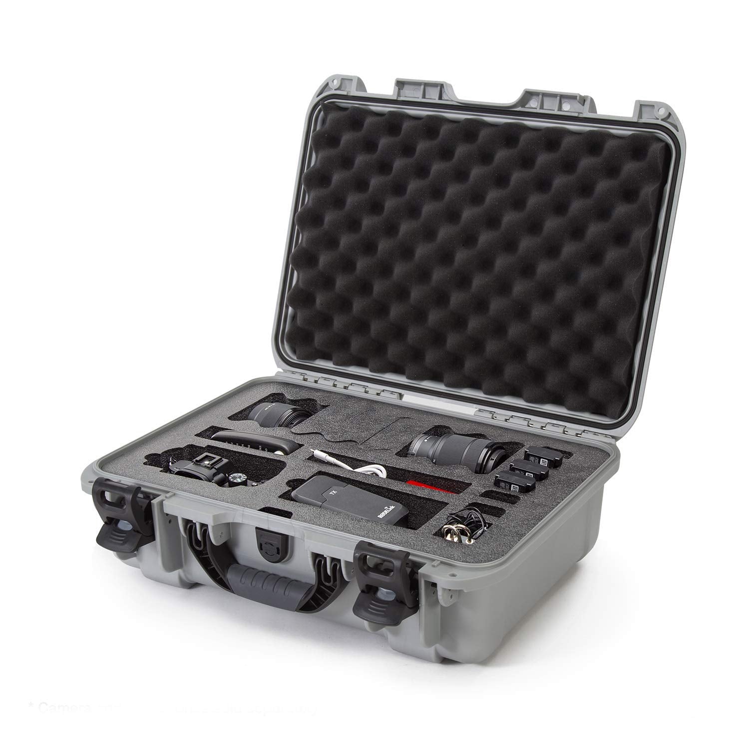 925 Nanuk Waterproof Carry-on Hard Case with Foam Insert for Canon, Nikon - 1 DSLR Body and Lens/Lenses - Silver (925-EDSLR5)