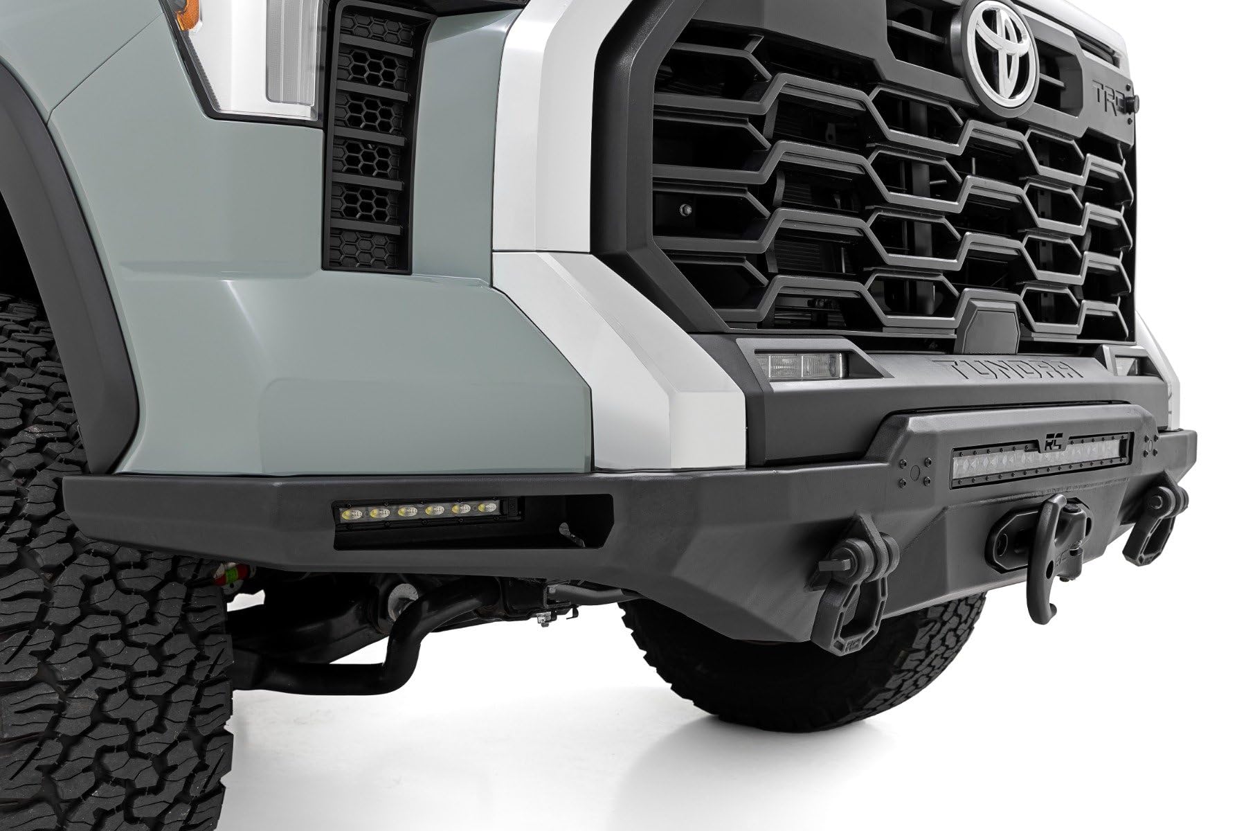 Rough Country Hybrid Front Bumper with LED Light & PRO12000S Winch for Toyota Tundra (2022-2024) - 12000 LB Synthetic Rope Winch, 20" LED Bar Amber DRL, Dual 6" Slimline LEDs