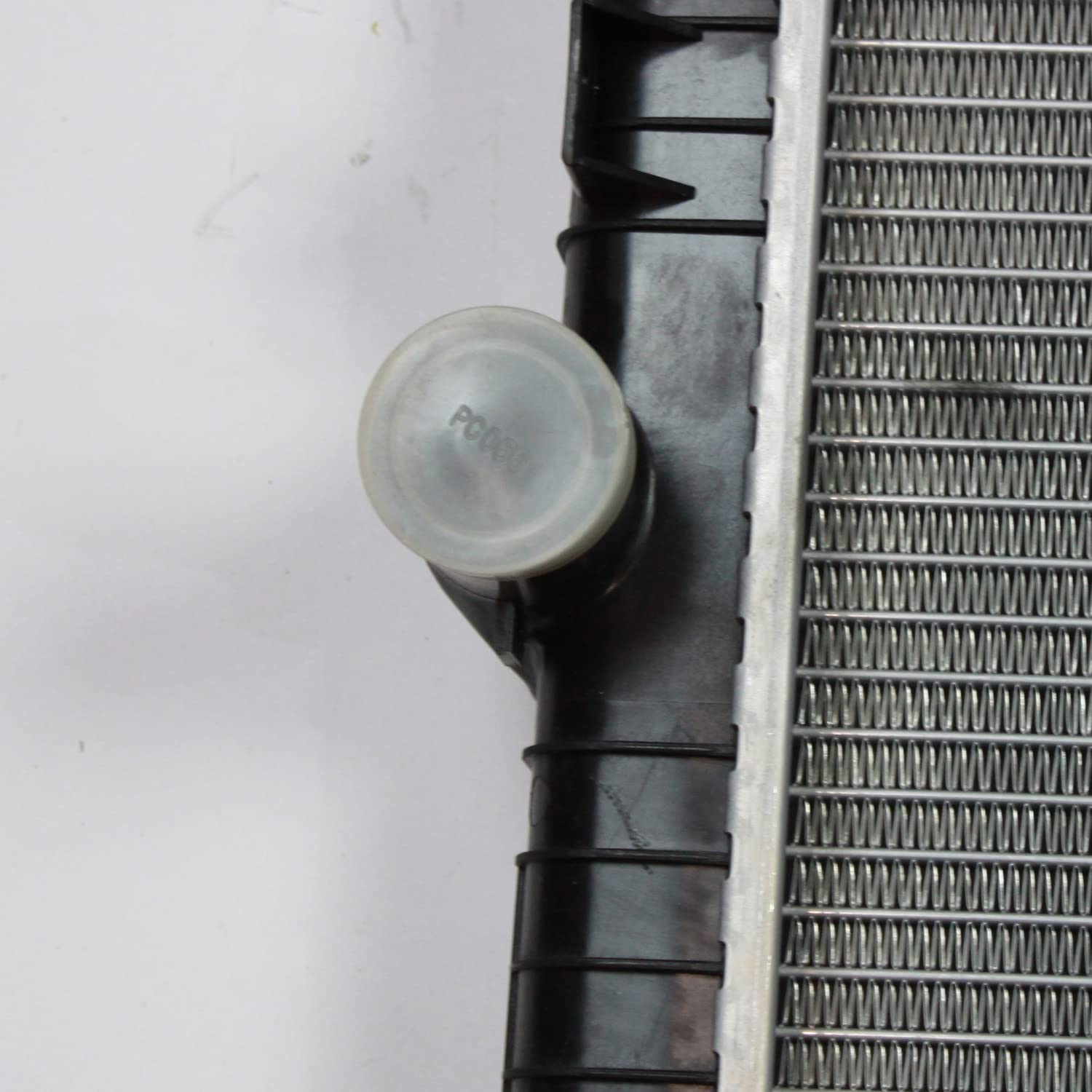 Radiator TYC 13187 Compatible with 2007-2010 Lincoln MKZ