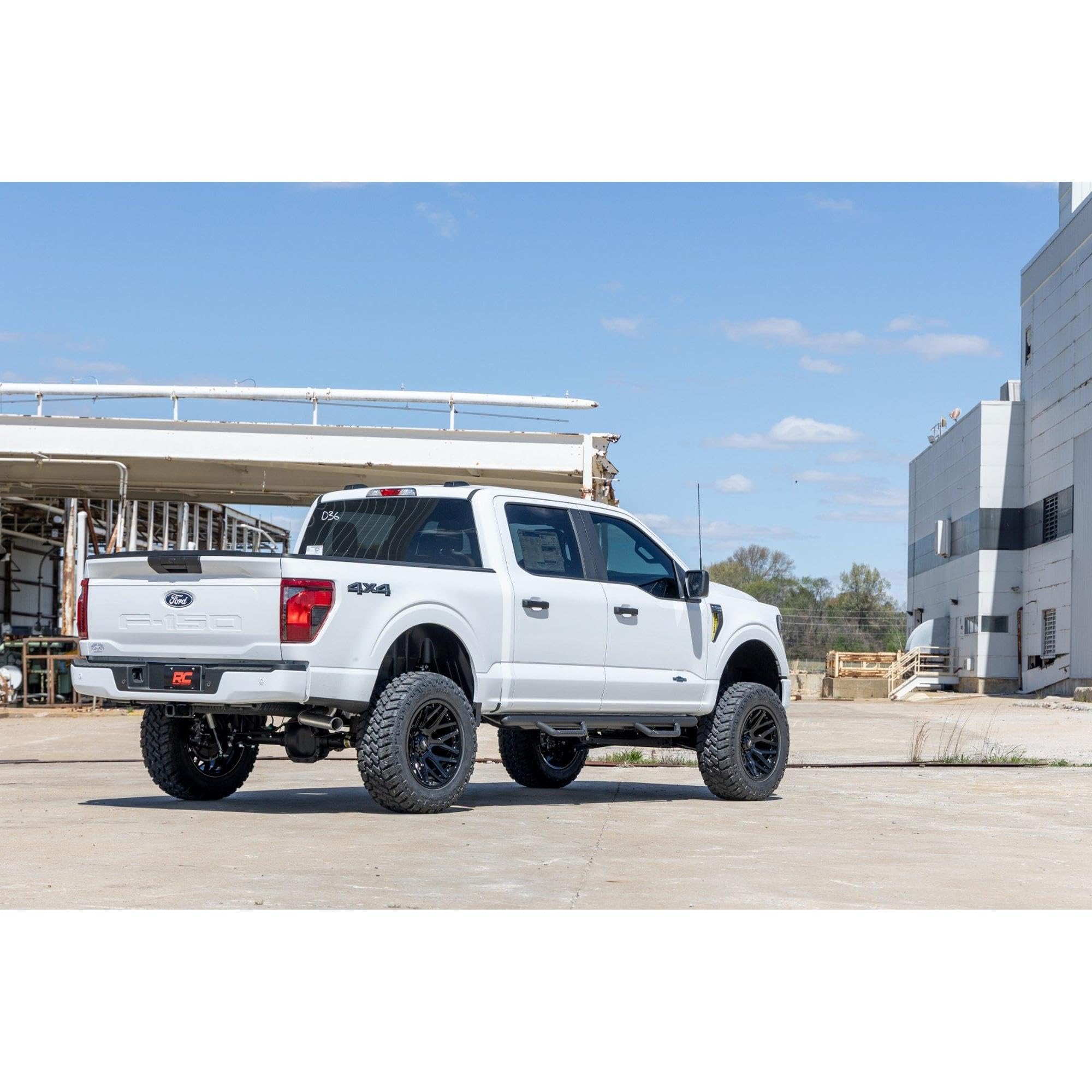 6" Suspension Lift Kit Rough Country for 2021-2024 Ford F-150 4WD - 49940