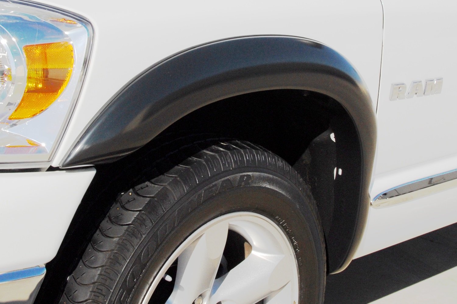 Lund SX203SA Black Elite Series Sport Style Standard Front Fender Flare - 2 Piece for 2002-2008 RAM 1500 and 2003-2009 2500/3500