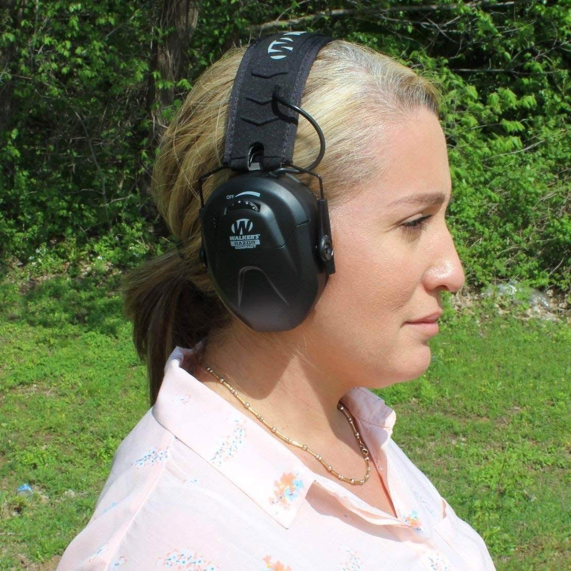 Walker's 23dB NRR Compact Electronic Youth/Women's Noise-Canceling Hunting Gun Range Shooting Hearing Protection Muff, 2 AAA Batteries Included