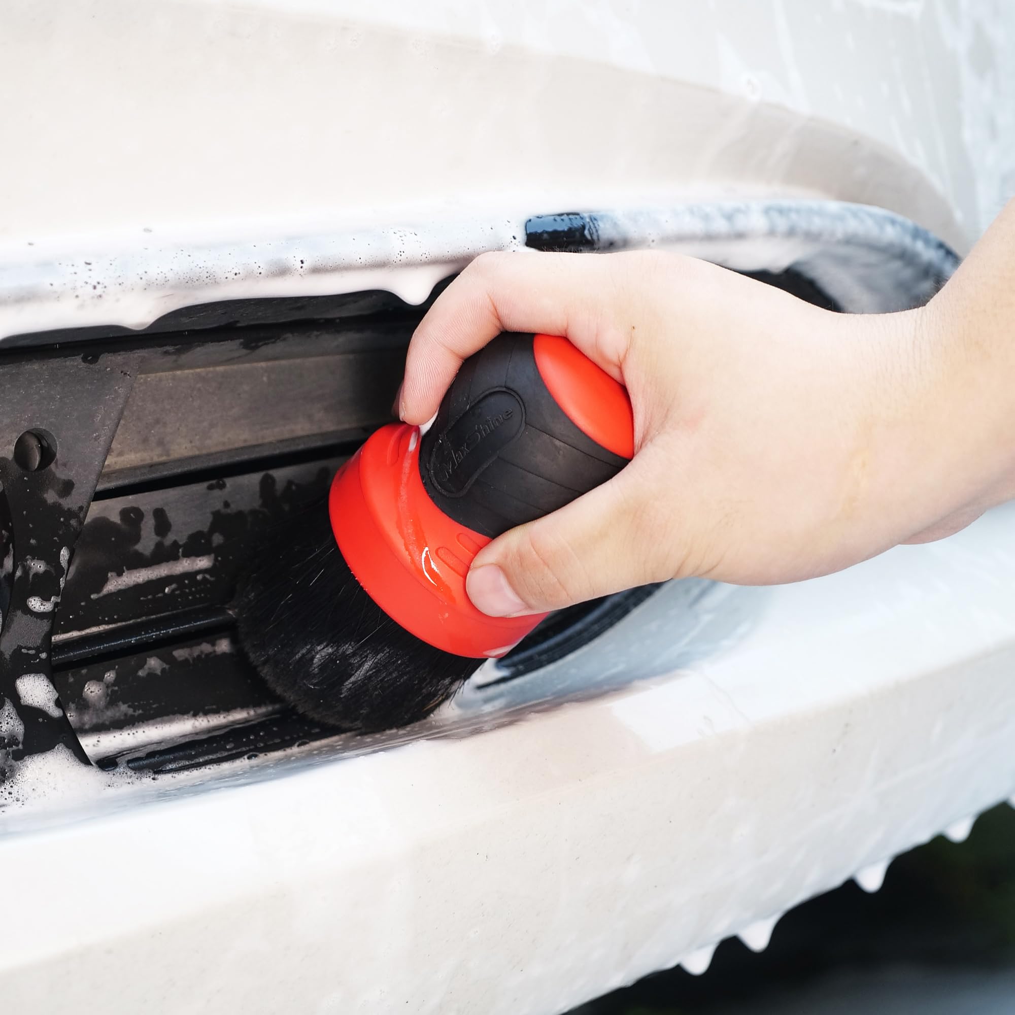 Maxshine Large Universal Red Mixed Bristle Brush with Storage Rack – Curved Grip & Soft Bristles – Ideal for Dashboard, Displays, Air Vents – Premium Brush for Wheels & Interior Detailing