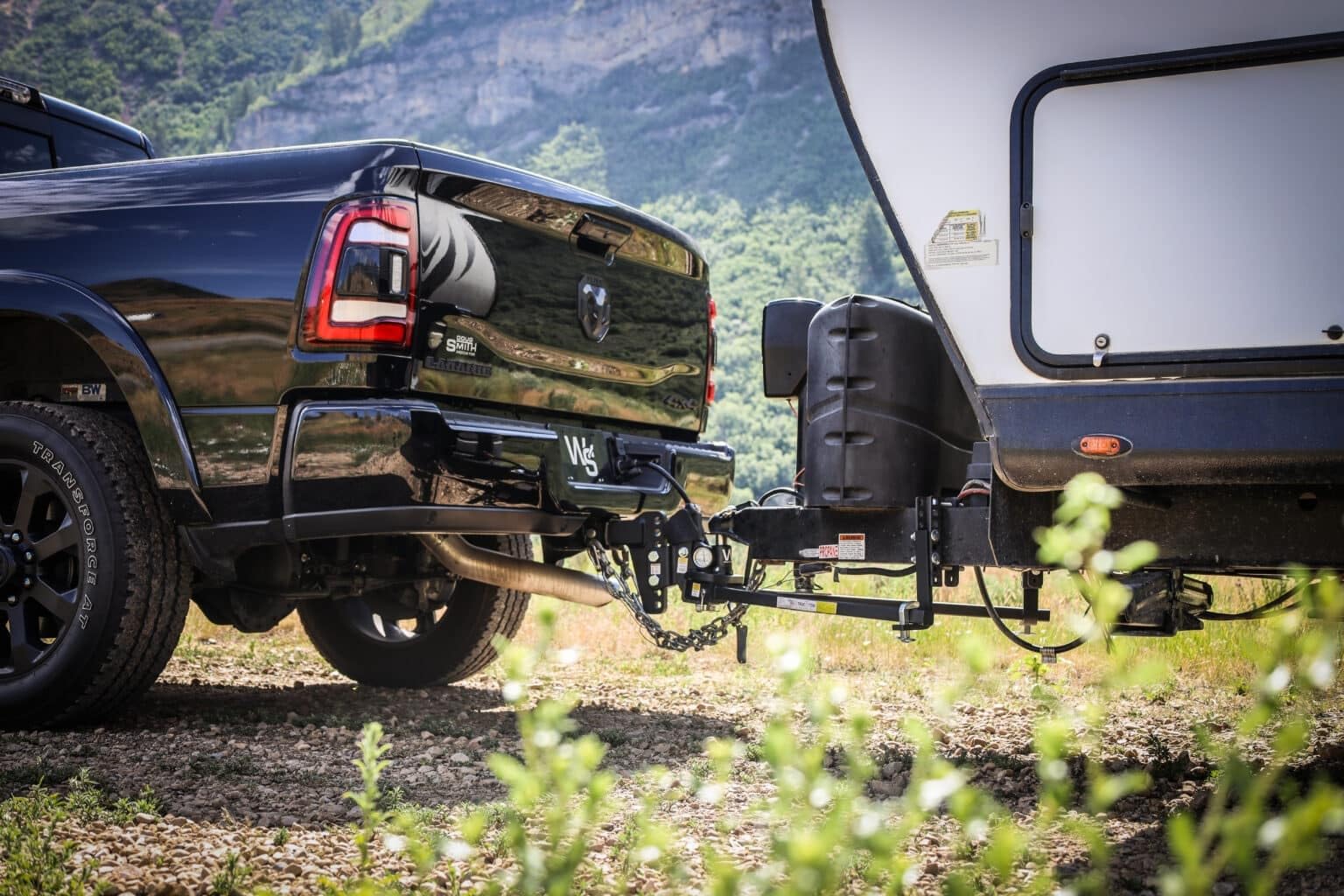 Weigh Safe Heavyweight TrueTow Distribution Hitch - Adjustable 4" Drop with 2.5" Shank -18,500 lbs GTW w/Keyed Alike Hitch Pin Lock