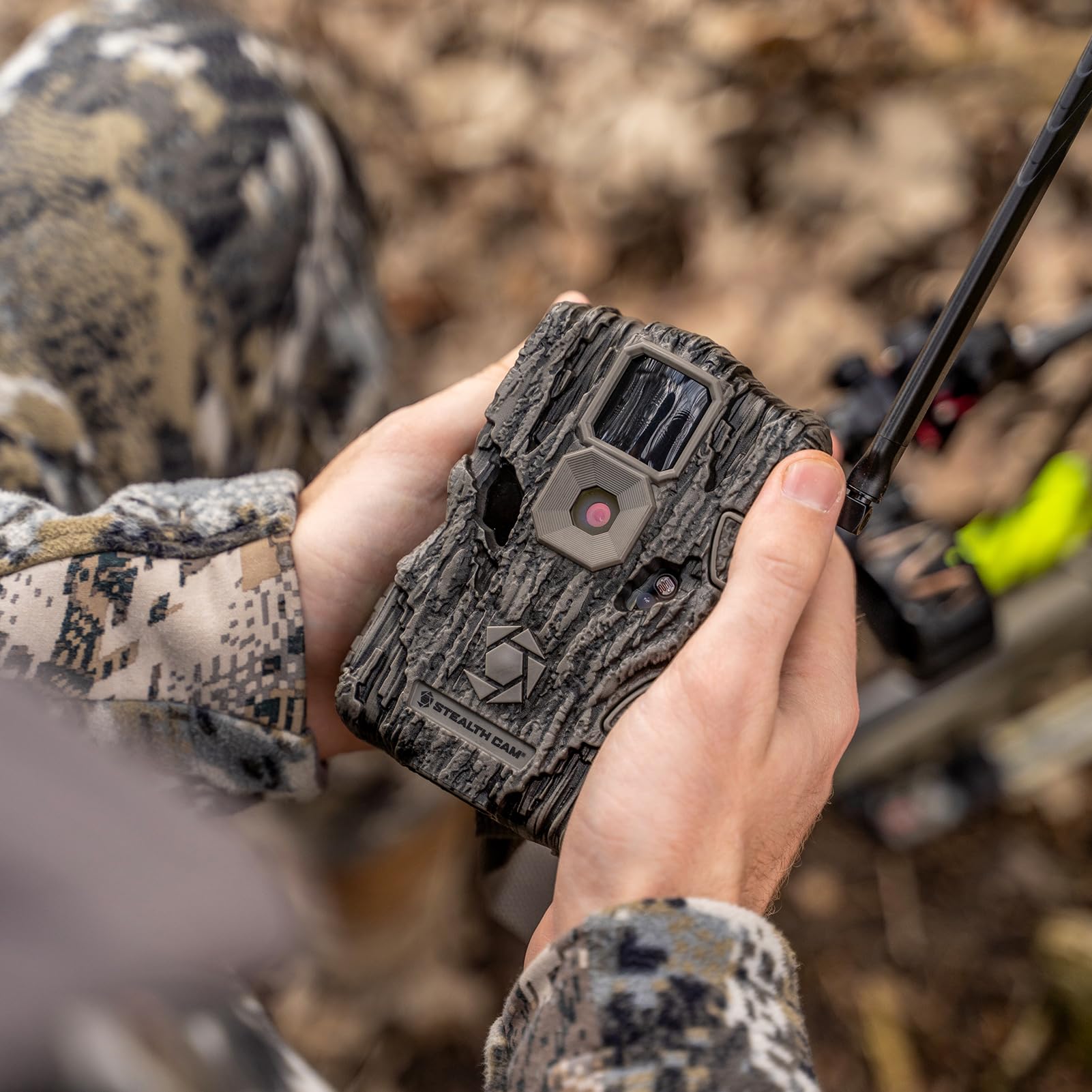 Fusion Stealth Cam Global 26MP Photo & 720P Video 0.8 Sec Trigger Speed Wireless Remote Hunting Cellular Trail Camera, 32GB SD Card Supported