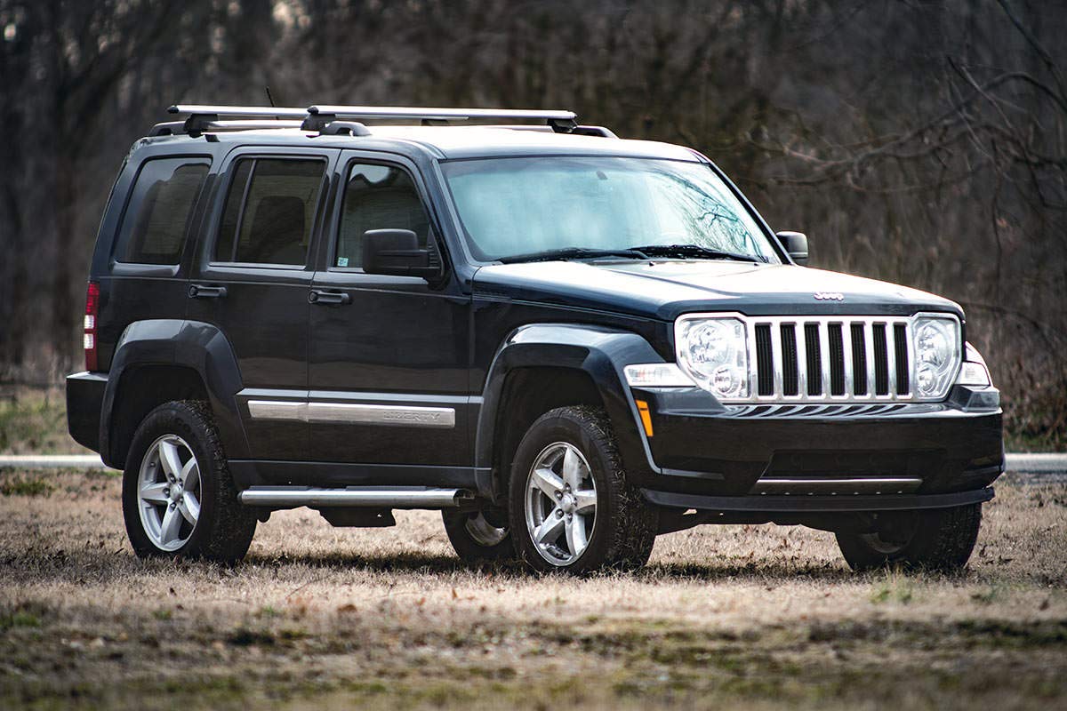 Rough Country 2.5" Lift Kit for 4WD 2008-2012 Jeep Liberty KK - 687
