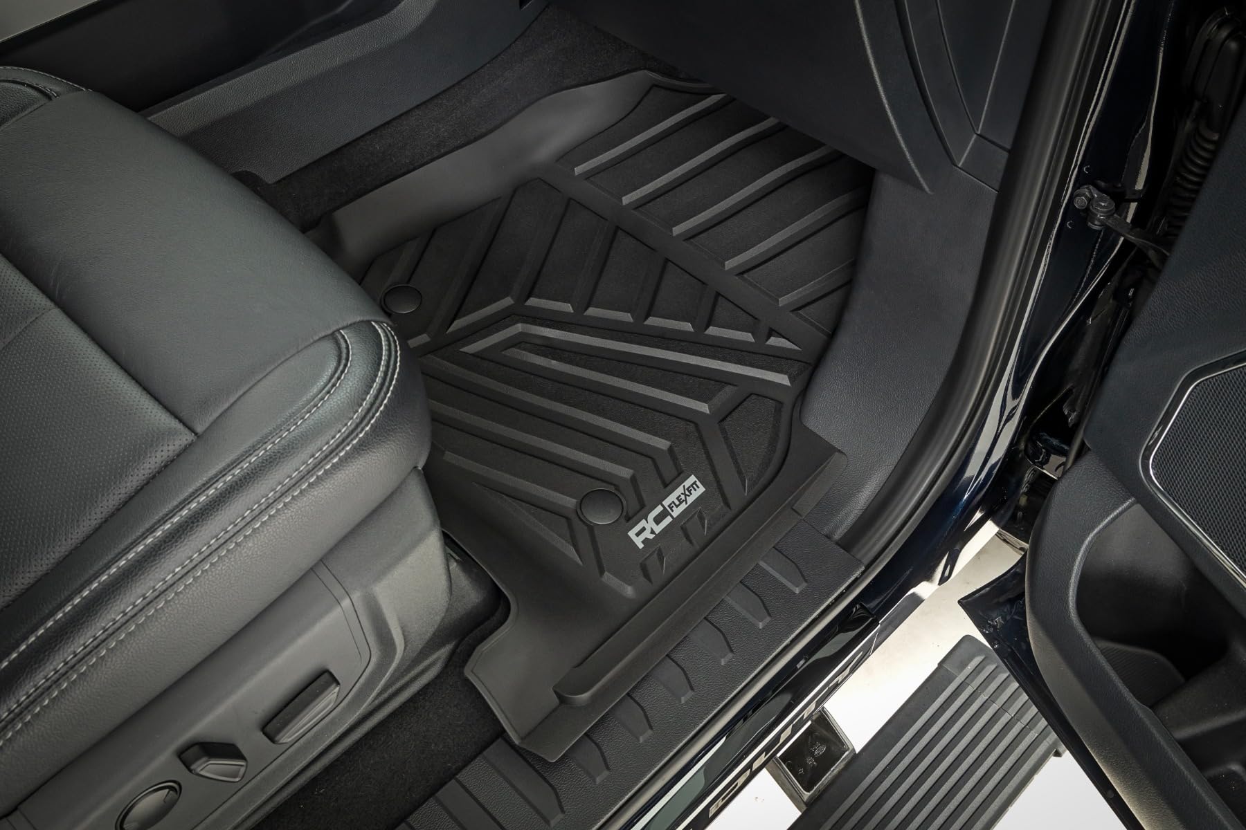 Flex-Fit Rough Country Front Floor Mats for Ford F-250/F-350 Super Duty (2017-2025) Crew Cab - Custom All-Weather Non-Slip TPE Liners w/Spill Saver Lip