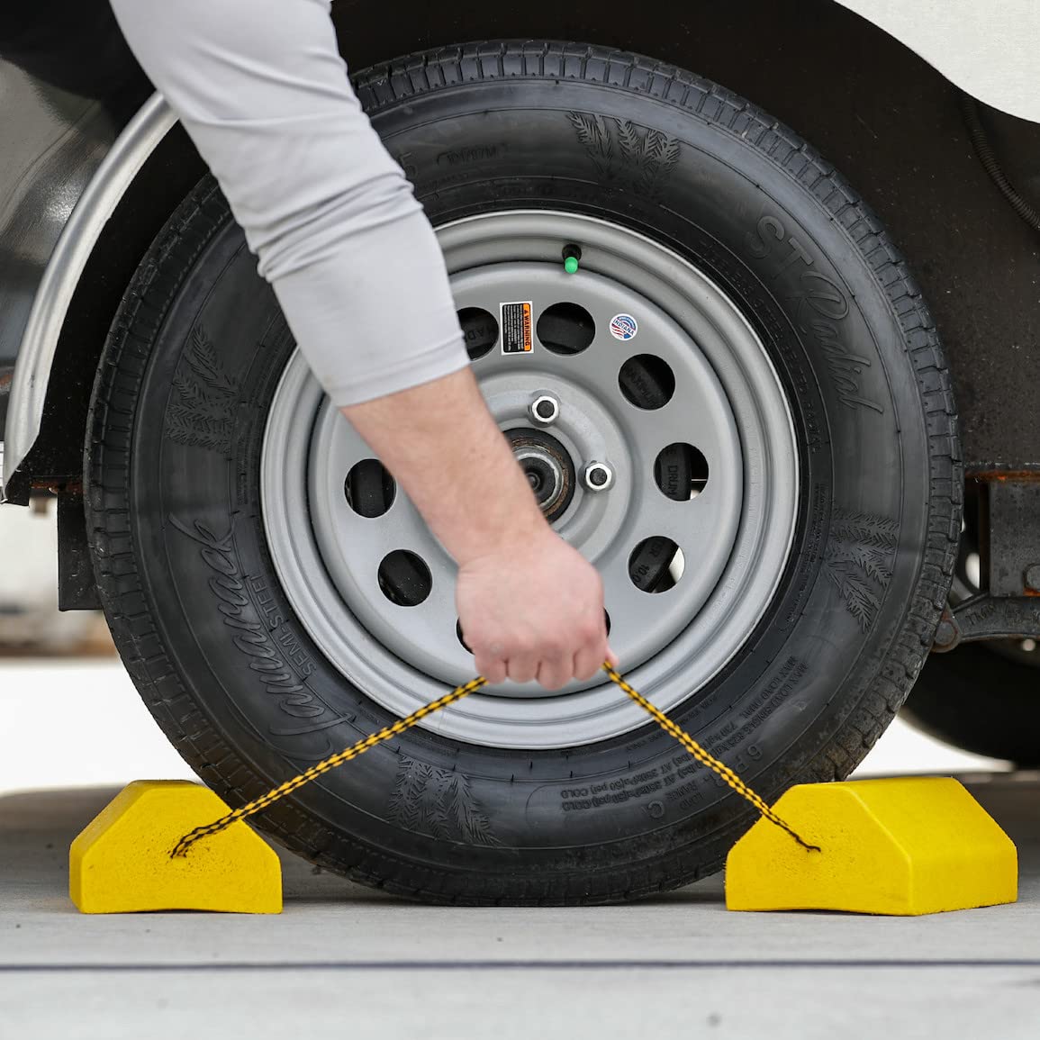 Small Buyers Products WC9642Y Yellow Wheel Chock Set, Lightweight Composite Construction, 32.75 Inch Rope, Ideal for Vehicle Maintenance and Storage, Aviation and Tractors