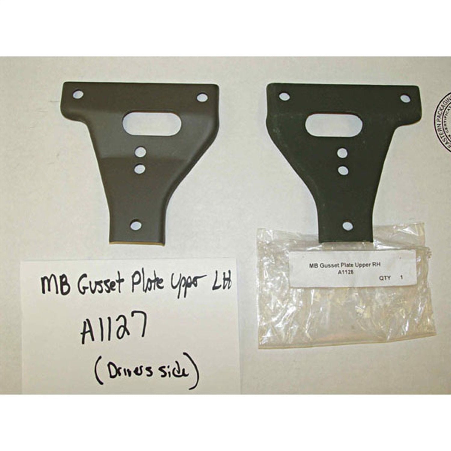 12021.27 | Omix-Ada | Bumper Gusset, Front, Left, Upper | OE Reference: A-1127 | Fits 1941-1945 Willys MB/Ford GPW