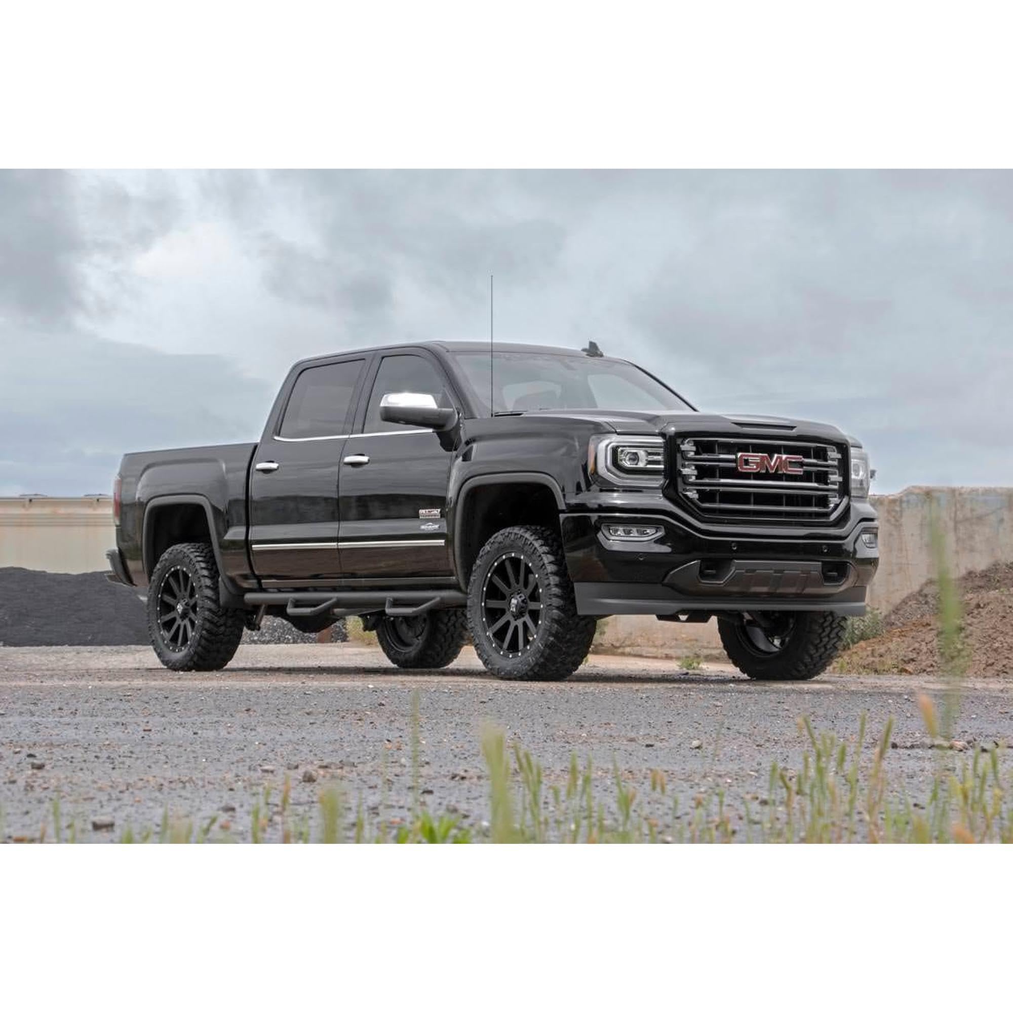 Rough Country 3.5" Lift Kit with M1 Struts/M1 Rear Shocks for GMC Sierra & Chevy Silverado 1500 (2007-2013) - Red Control Arms