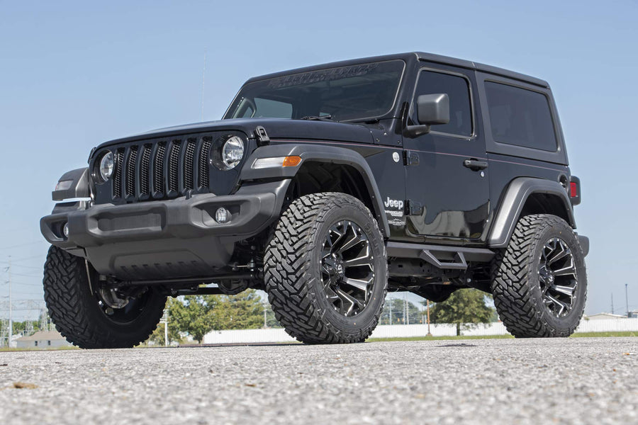 2-Door Rough Country 2.5" Lift Kit for 2018-2023 Jeep Wrangler JL - 91330