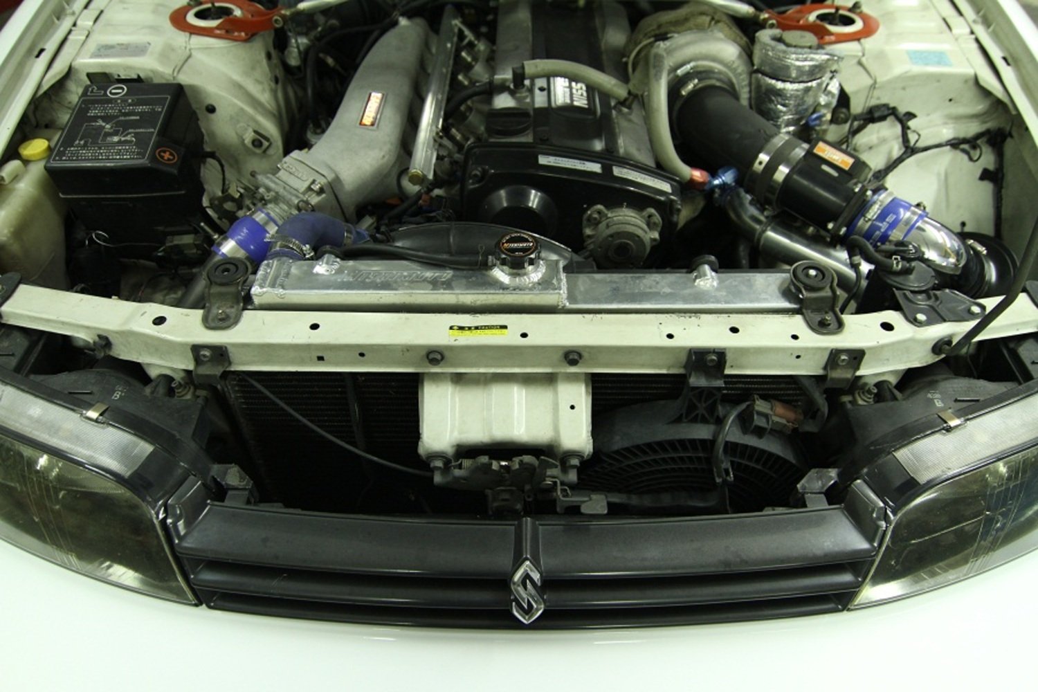 Mishimoto Performance Aluminum Radiator MMRAD-RHD-R33 Fits Nissan Skyline R33 1995-1998