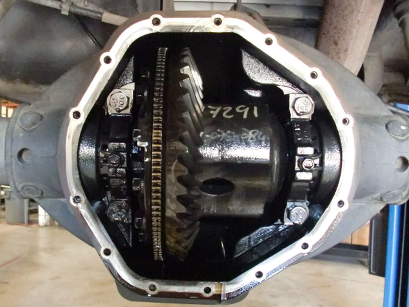 aFe POWER Rear Differential Cover Pro Series Black w/Machined Fins - #46-70092 - Dodge Diesel Trucks 03-05 L6-5.9L (td)