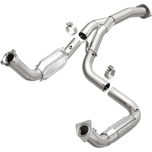 MagnaFlow OEM Grade Direct-Fit Catalytic Converter Federal/EPA Compliant 21-252 - Stainless Steel 3in Main Piping, 40.6in Overall Length, Post Converter O2 Sensor - Domestic Truck Replacement