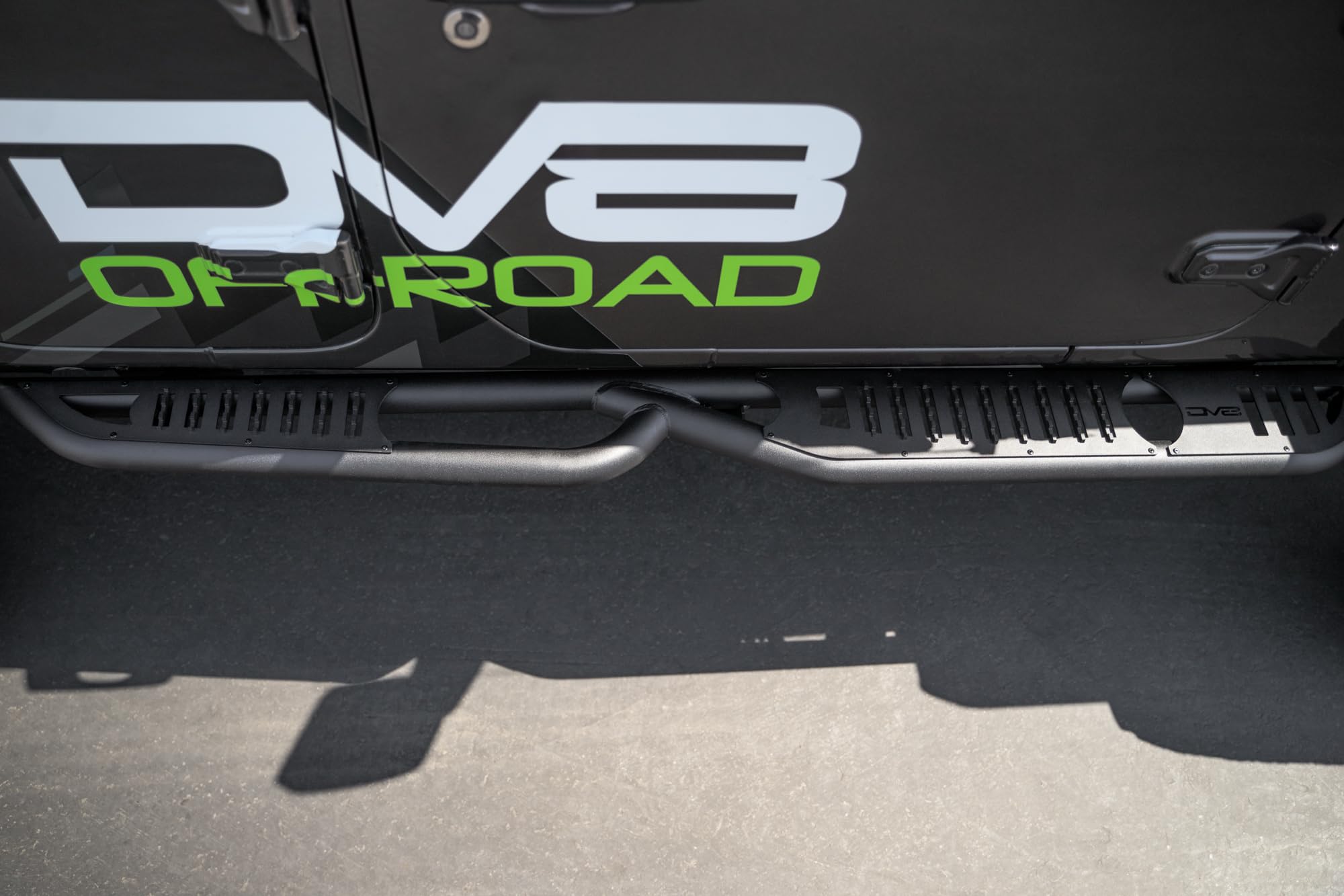 OE Plus DV8 Offroad 4-Door Side Steps for The 2018-2025 Jeep Wrangler JL | Anti-Slip Step Plates Provide Excellent Grip | Protects Against Light Debris | Mounts to Body/Pinch Weld