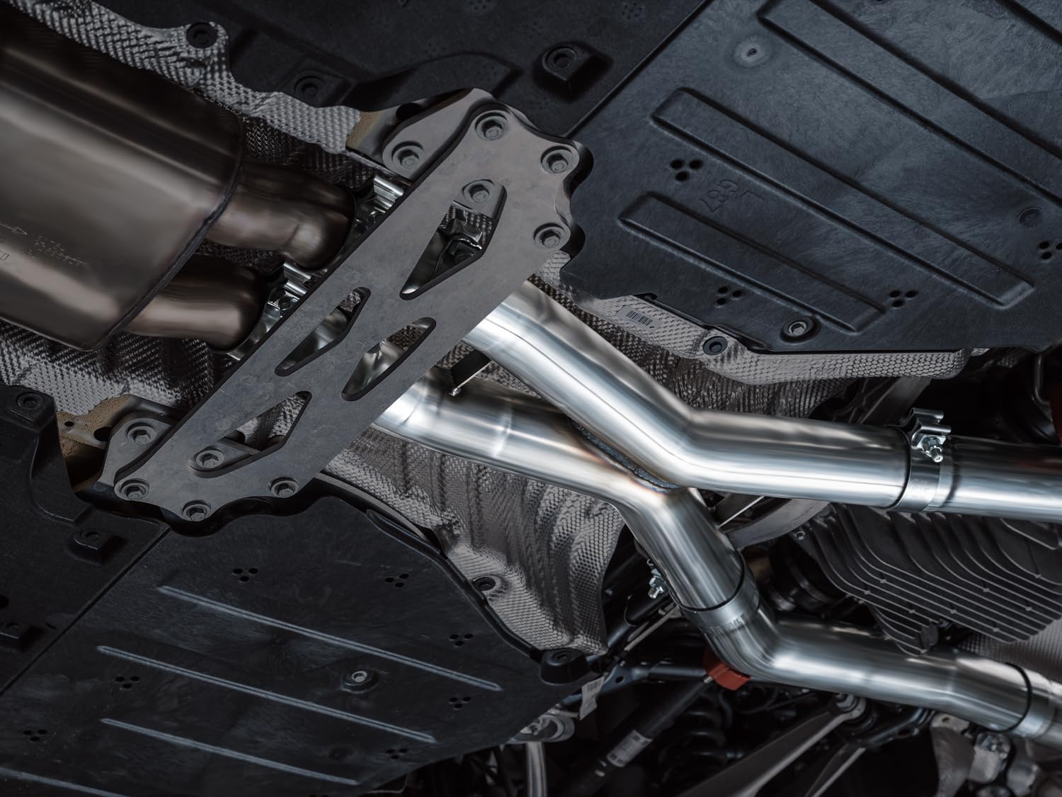 23-24 BMW G87 M2 AWE Tuning Track Edition Exhaust - Diamond Black Tips