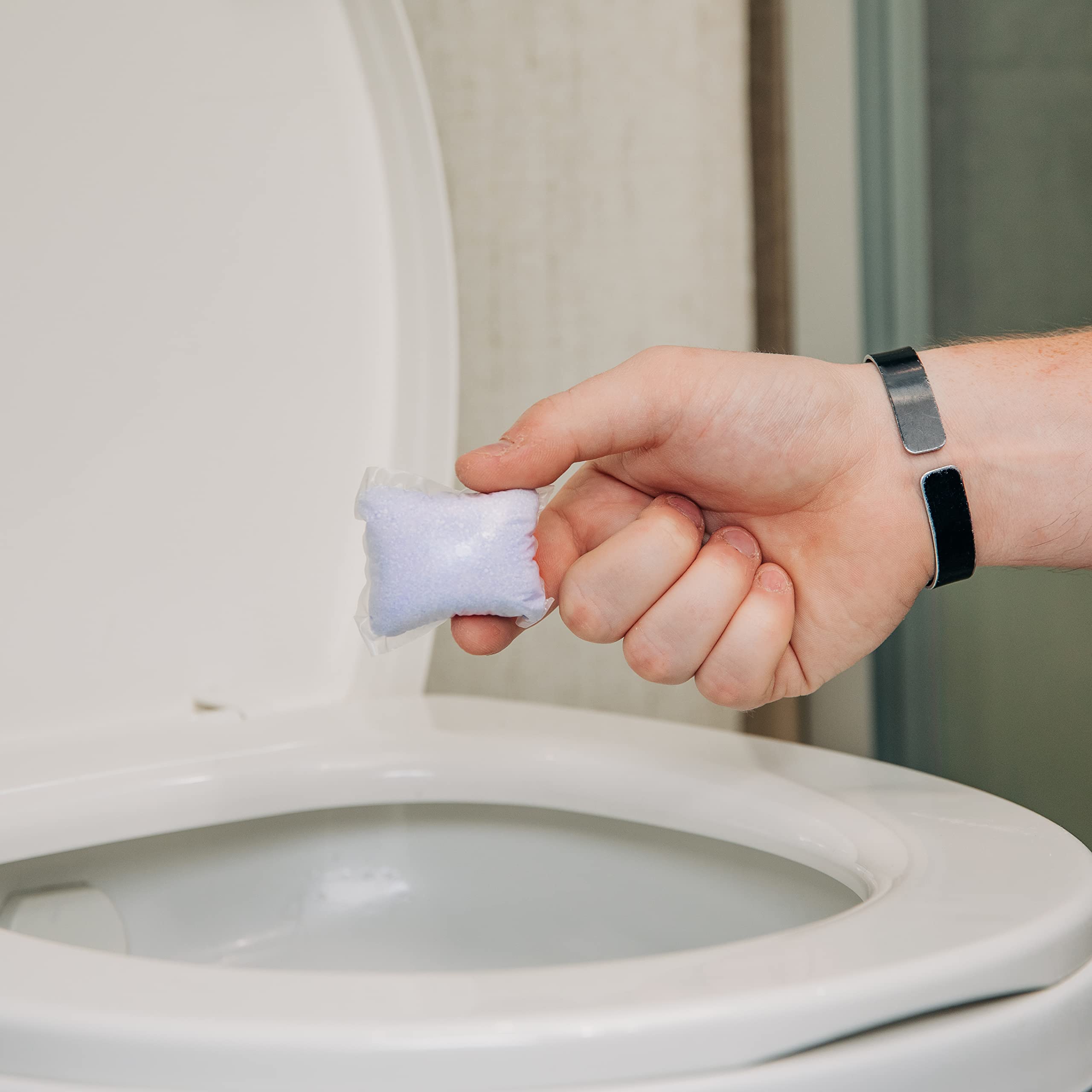Camco TST MAX Drop-INs RV Toilet Treatment - Control Unwanted Odors and Break Down Waste and Tissue - Septic Tank Safe - Lavender Scent - 30-pack (41553)