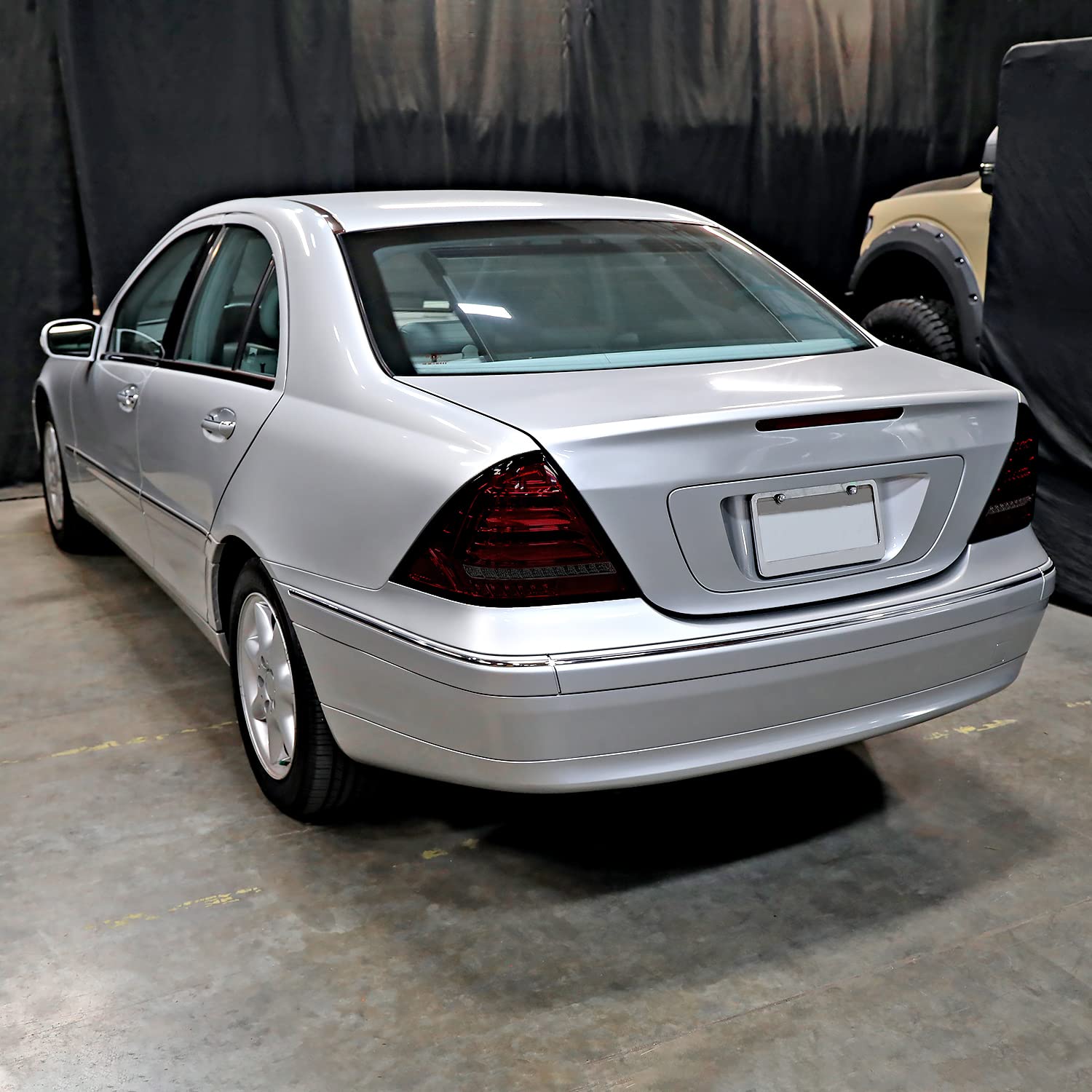 Red/Smoke SPEC-D TUNING Full LED Sequential Tail Lights Compatible with 2001-2004 Mercedes-Benz W203 C-class Sedan