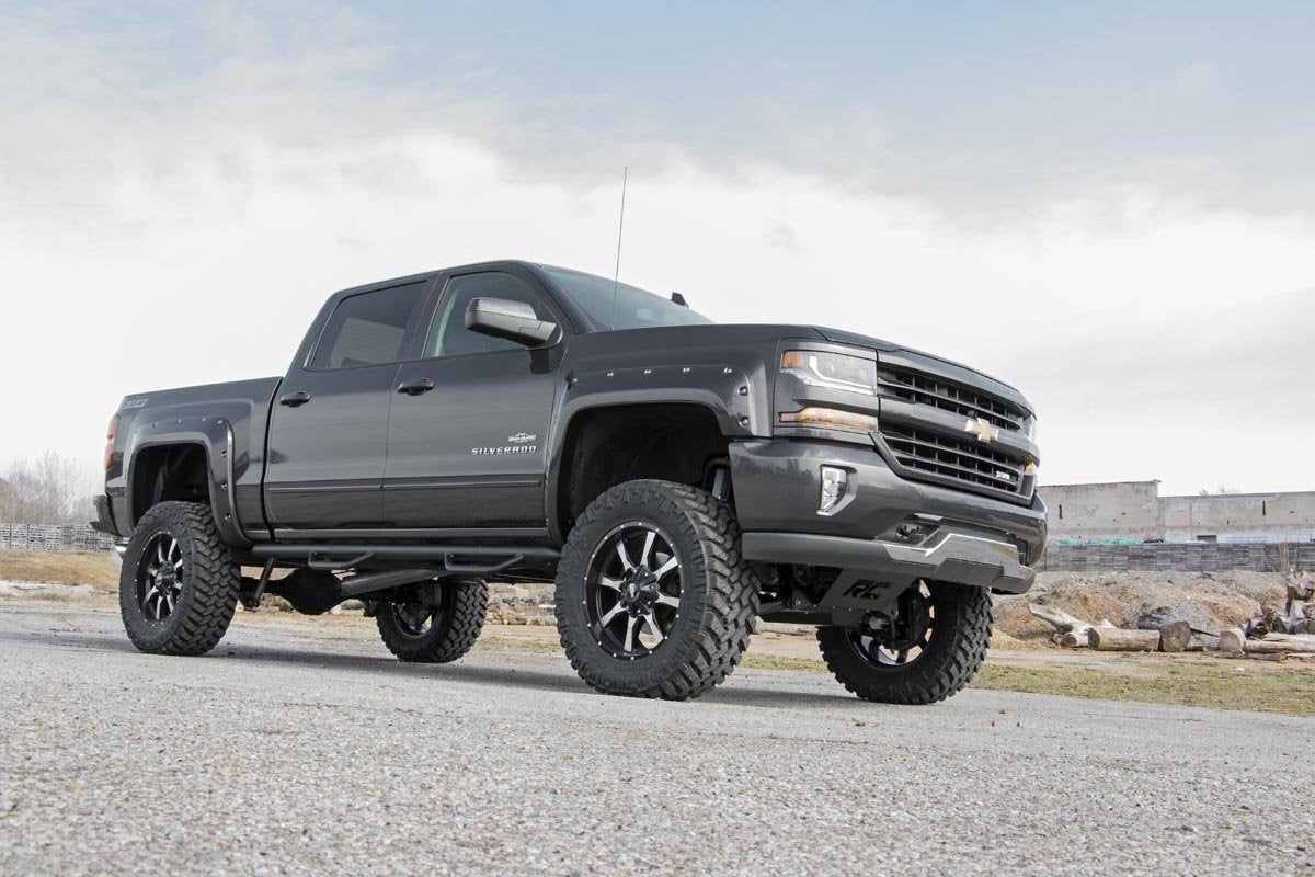 7" Rough Country Lift Kit with Vertex Coilovers/V2 Rear Shocks for Chevy Silverado & GMC Sierra 1500 (2014-2018 w/Stock Cast Steel Control Arms)