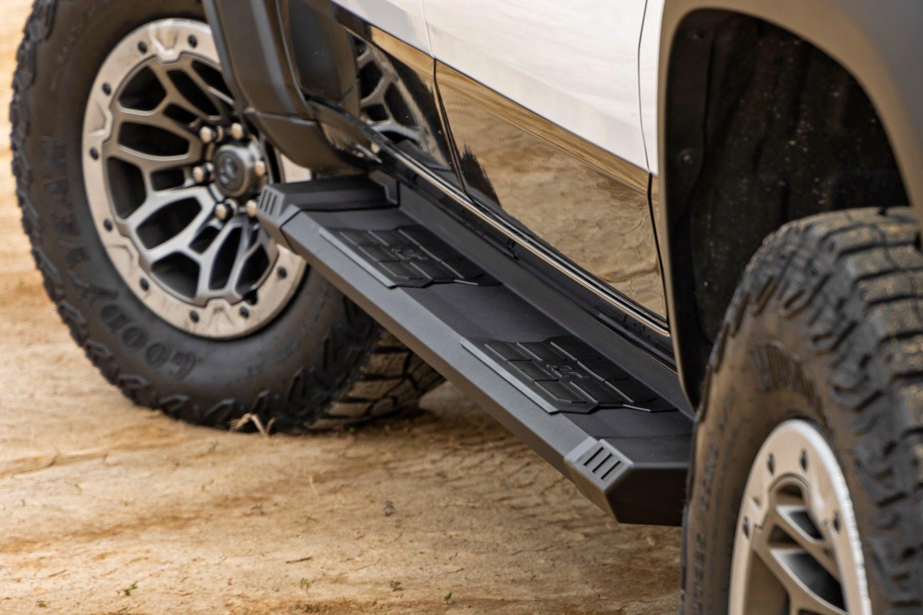 Rough Country HD2 Running Boards for 1500 Ram 1500 (2019-2025) 1500 TRX (2021-2024) Crew Cab - 5" Wide Non-Slip Step, Easy Bolt-on Install