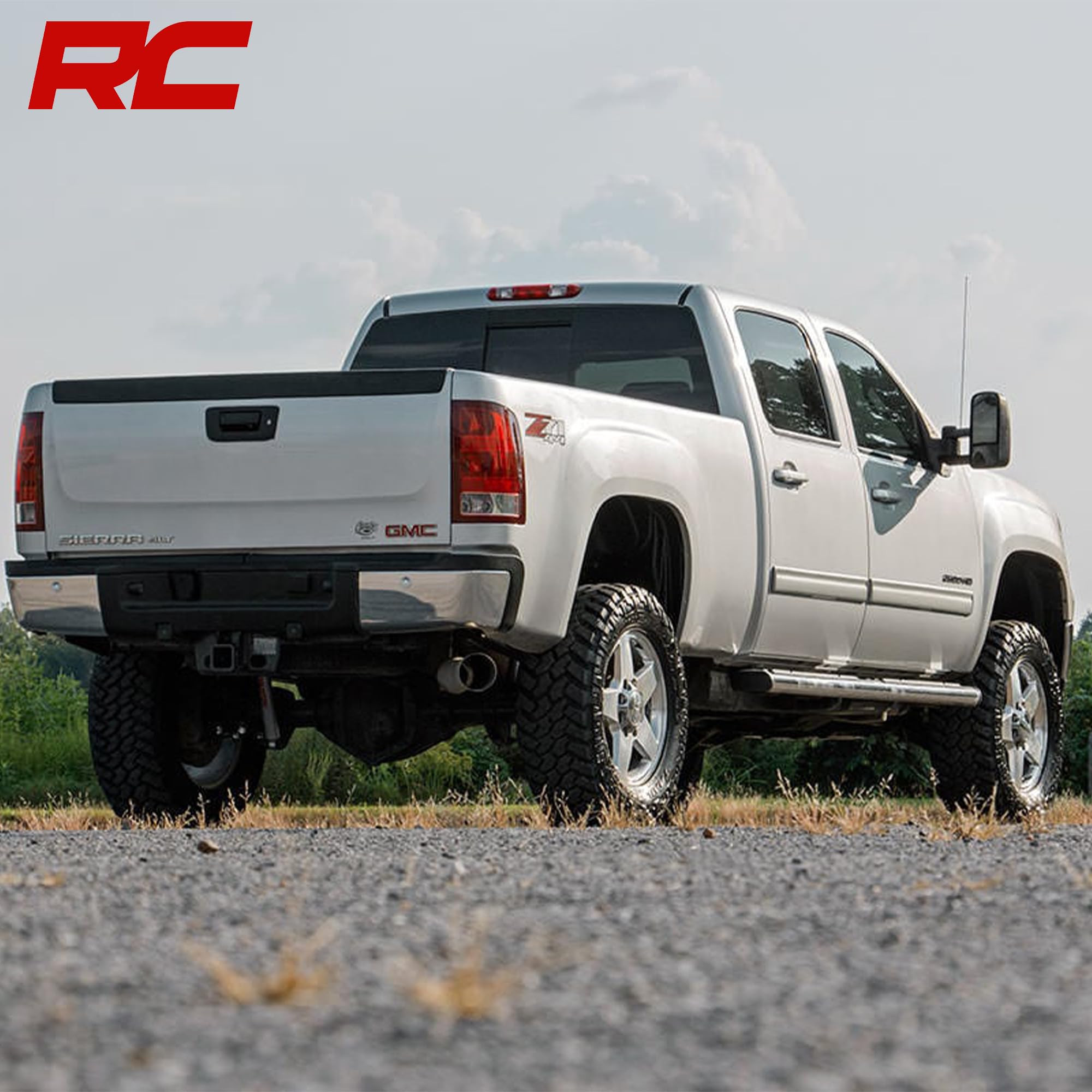 3.5" Lift Kit Rough Country w/M1 Shocks for Chevy Silverado & GMC Sierra 2500HD/3500HD (2011-2019 with Factory Rear Overload Springs) - Red Control Arms