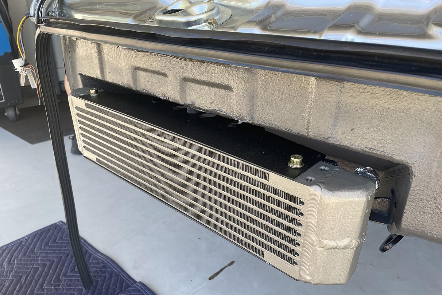 Dual-Pass CSF Universal Oil Cooler - M22 x 1.5 Connections 22x4.75x2.16
