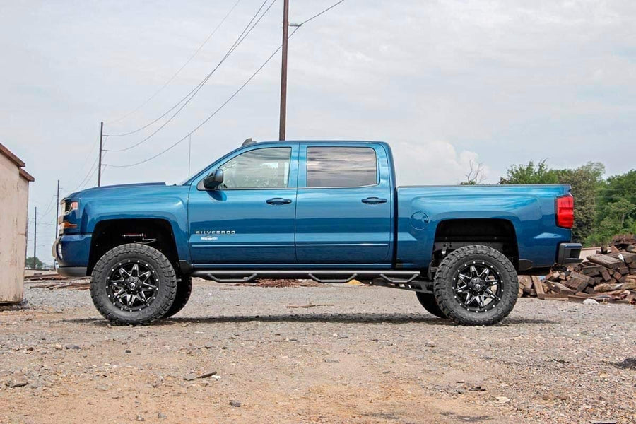 7" Rough Country Suspension Lift Kit with Vertex Coilovers/Vertex Shocks for Chevy Silverado & GMC Sierra 1500 2WD (2014-2018 w/Stock Cast Steel Control Arms)