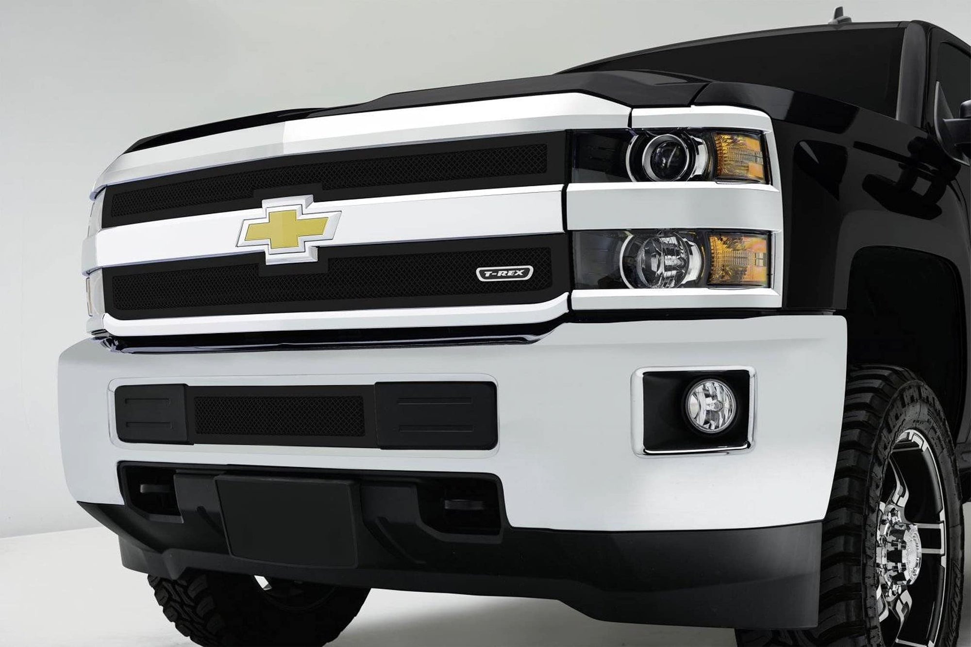 2015-2019 Silverado 2500, T-Rex Grilles 2015-2017 3500 Upper Class Series Bumper Grille, Black, 1 Pc, Overlay - PN #52122