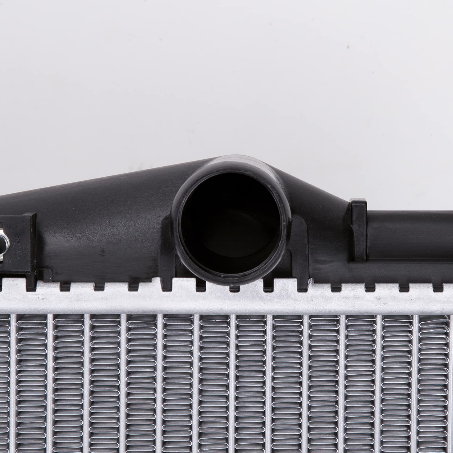 Radiator TYC 1746 Compatible with 1994-1996 Toyota Camry