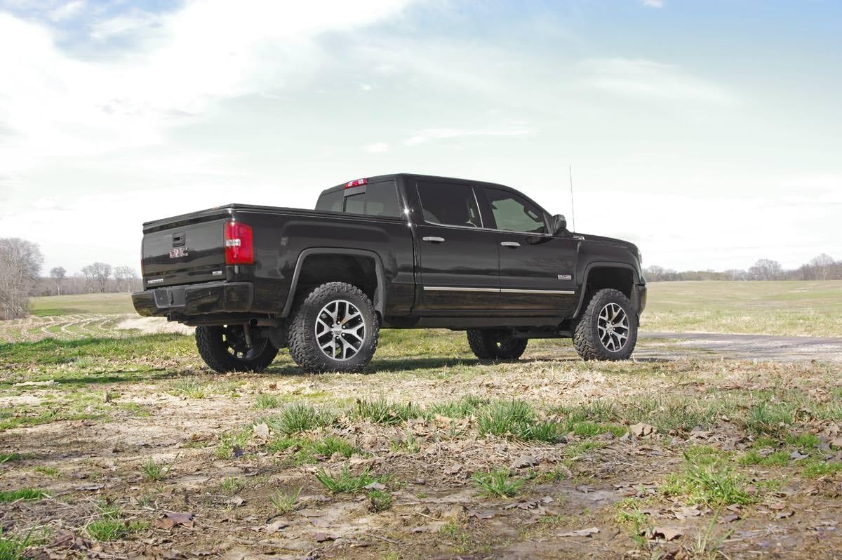 5" Rough Country Bracket Lift Kit for 2014-2018 Chevy/GMC 1500 4WD - 29130