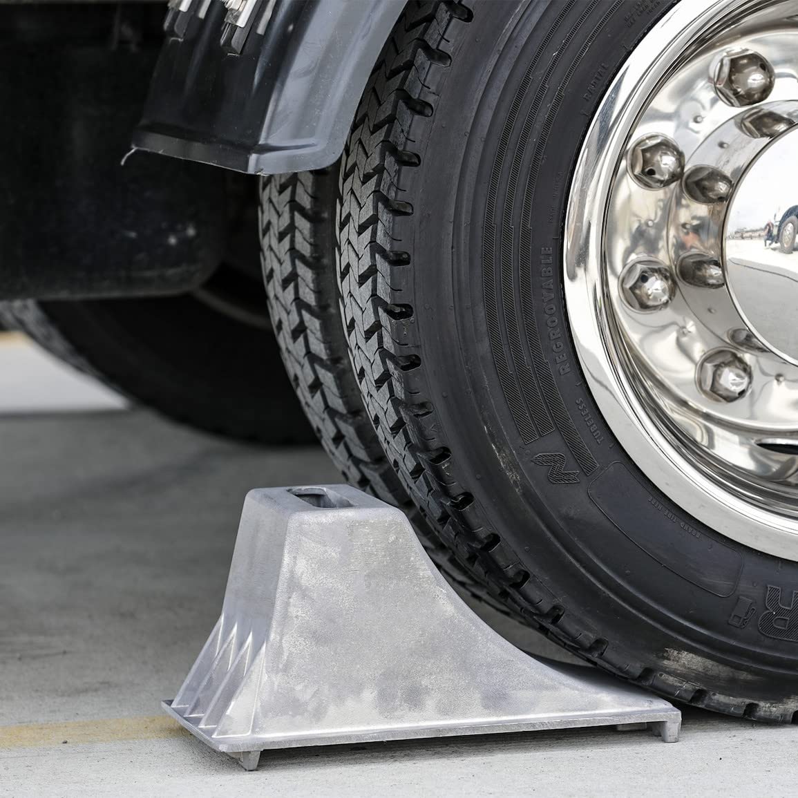 Aluminum Wheel Chock Buyers Products WC1588, 8.5 x 15 x 8.25 Inch, Steep Slope Chock for Tractors, Trailers and Vehicle Maintenance and Storage, Includes Extra Strength Rugged Teeth
