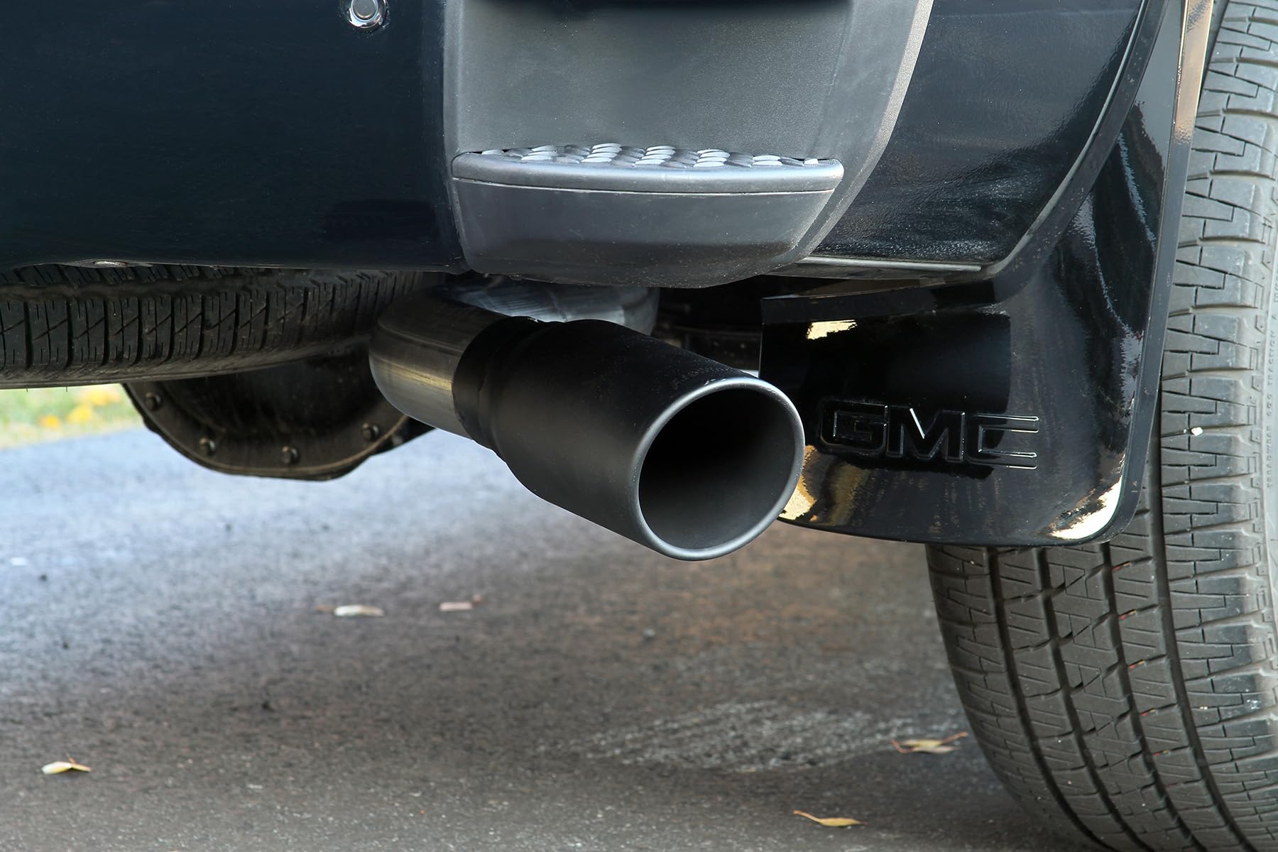 Flowmaster FlowFX 717885 Cat-Back Exhaust Kit 3.5 Inch Stainless Steel 5 Inch Black Ceramic Coat Stainless Tip Compatible with 2011-2018 Chevy Silverado GMC Sierra 1500 6.2L 2/4WD All Wheelbases