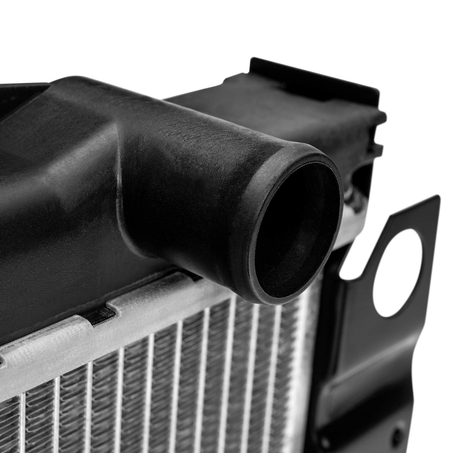 17101.13 | Omix-Ada | Radiator, 1 Row | OE Reference: 52080183 | Fits 1987-2006 Jeep Wrangler YJ/TJ