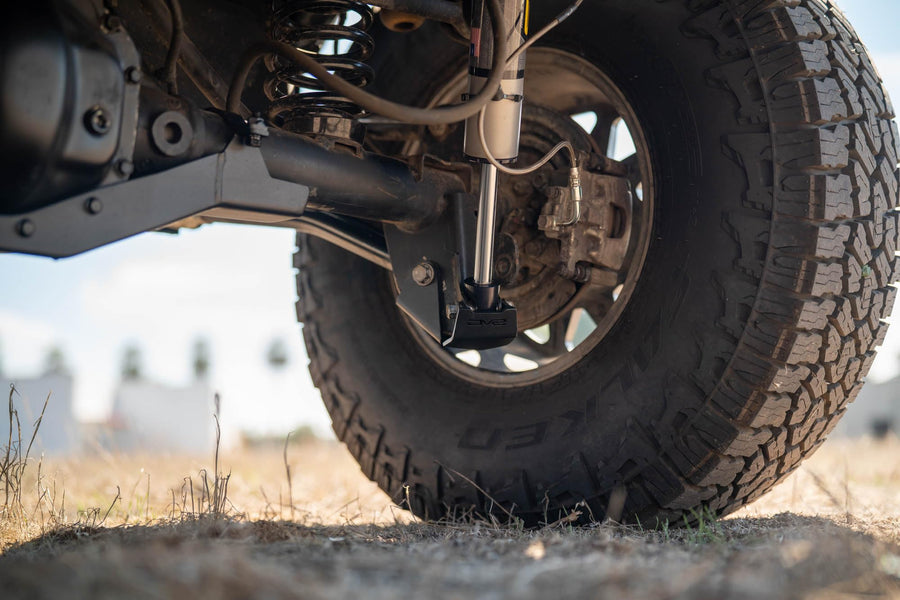 Rear Shock & Link Skid Plates DV8 Offroad for 2007-2018 Jeep Wrangler JK | Protects Your Links & Shocks When Off-Road | Durable Single-Piece Design | Works w/Factory & Most Aftermarket Shocks | Steel